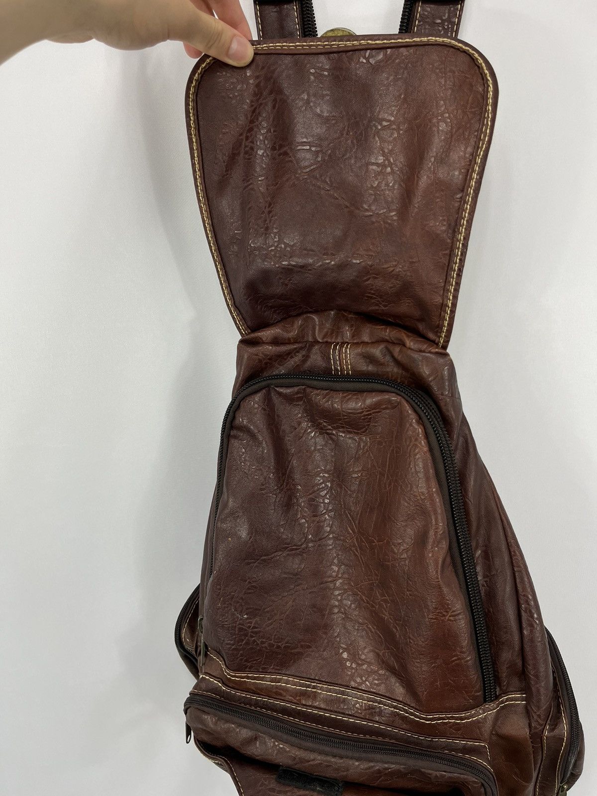 Diesel × Diesel Black Gold Vintage Diesel 90s Leather Backpack Sling Bag 90s Size ONE SIZE - 16 Thumbnail