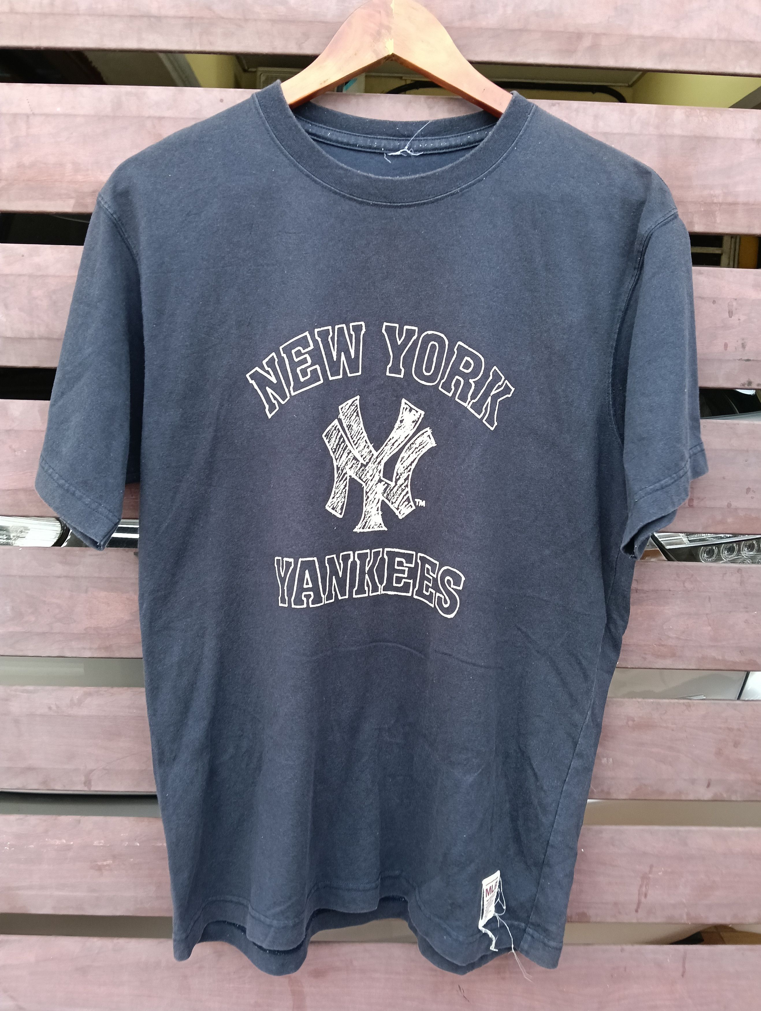 MLB × New York Yankees VINTAGE MLB NEW YORK YANKEES. Size US M / EU 48-50 / 2 - 1 Thumbnail