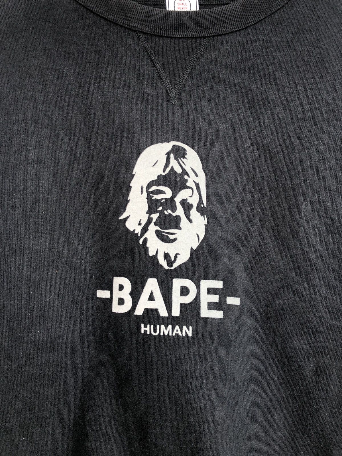 Bape × Vintage Vintage OG Bape Human Nigo Crewneck Size US S / EU 44-46 / 1 - 2 Thumbnail