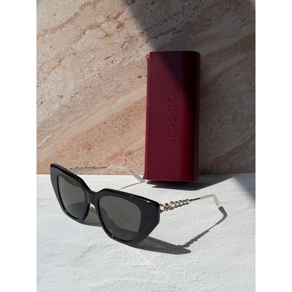 Gucci NEW Gucci GG0641S Black Crystal Cat Eye Sunglasses $695 Size ONE SIZE - 3 Thumbnail