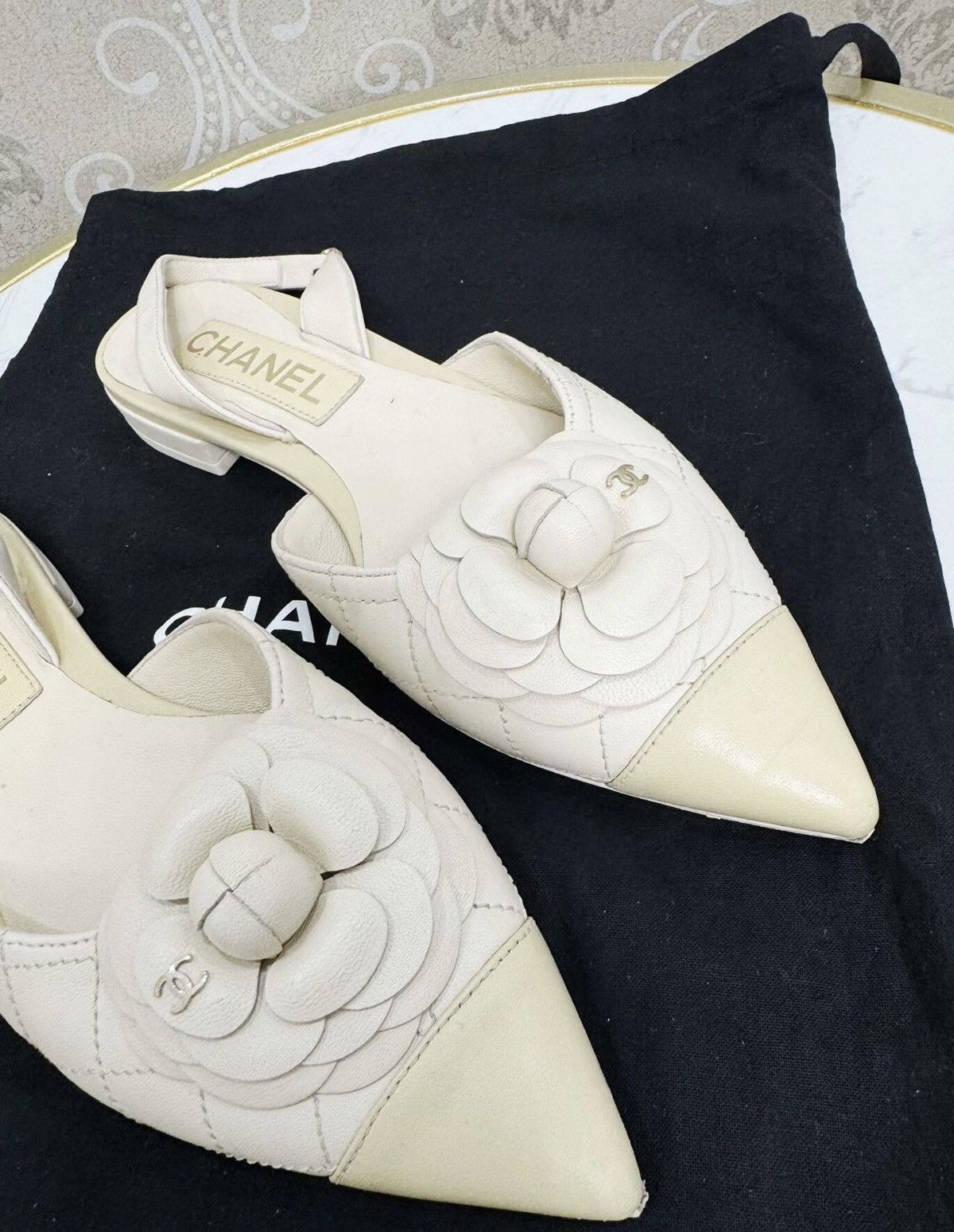 Chanel Chanel camellias sandals Size US 5.5 / IT 35.5 - 2 Thumbnail