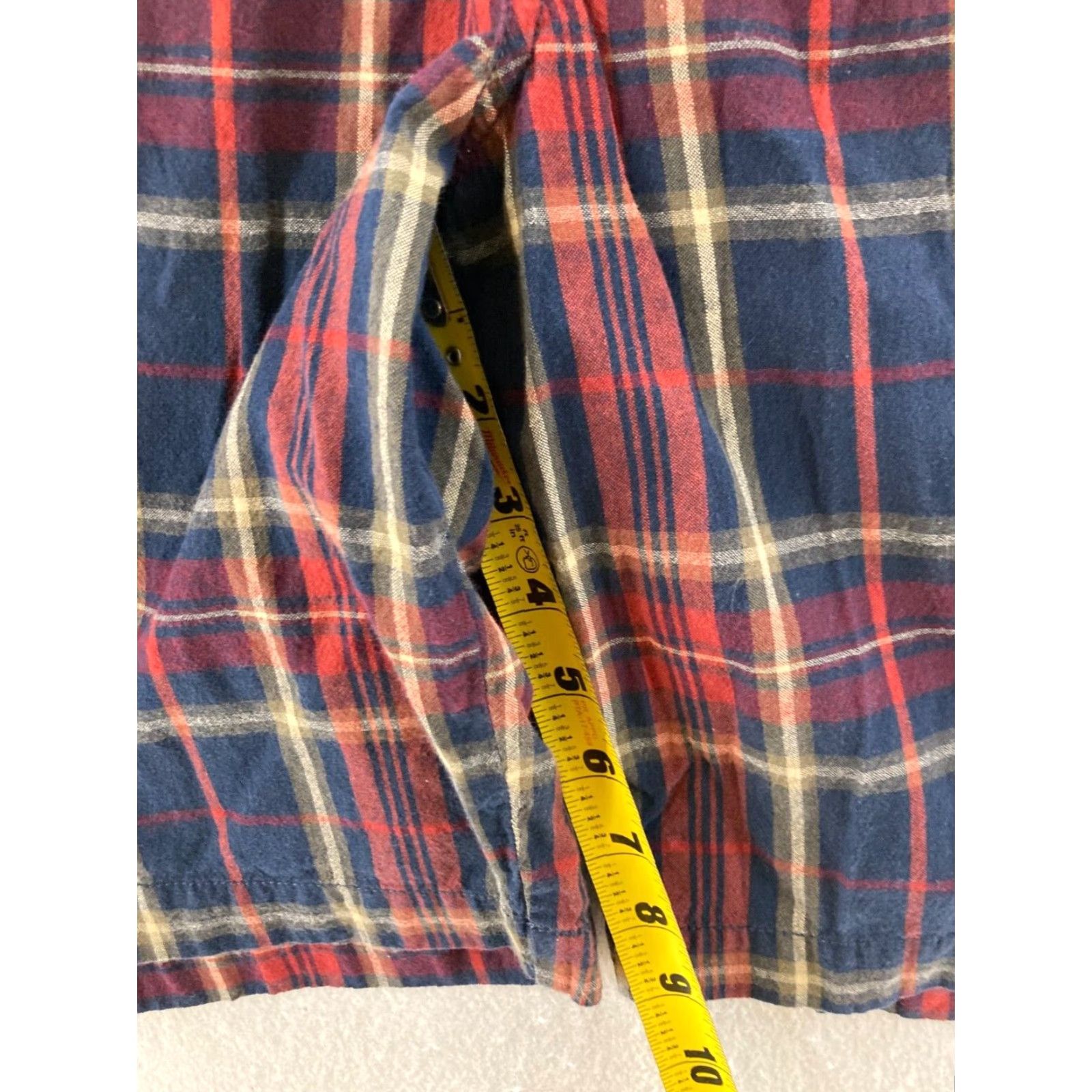 Izod Izod Shorts Mens 34 Plaid Flat Front Multicolor Size US 34 / EU 50 - 4 Thumbnail