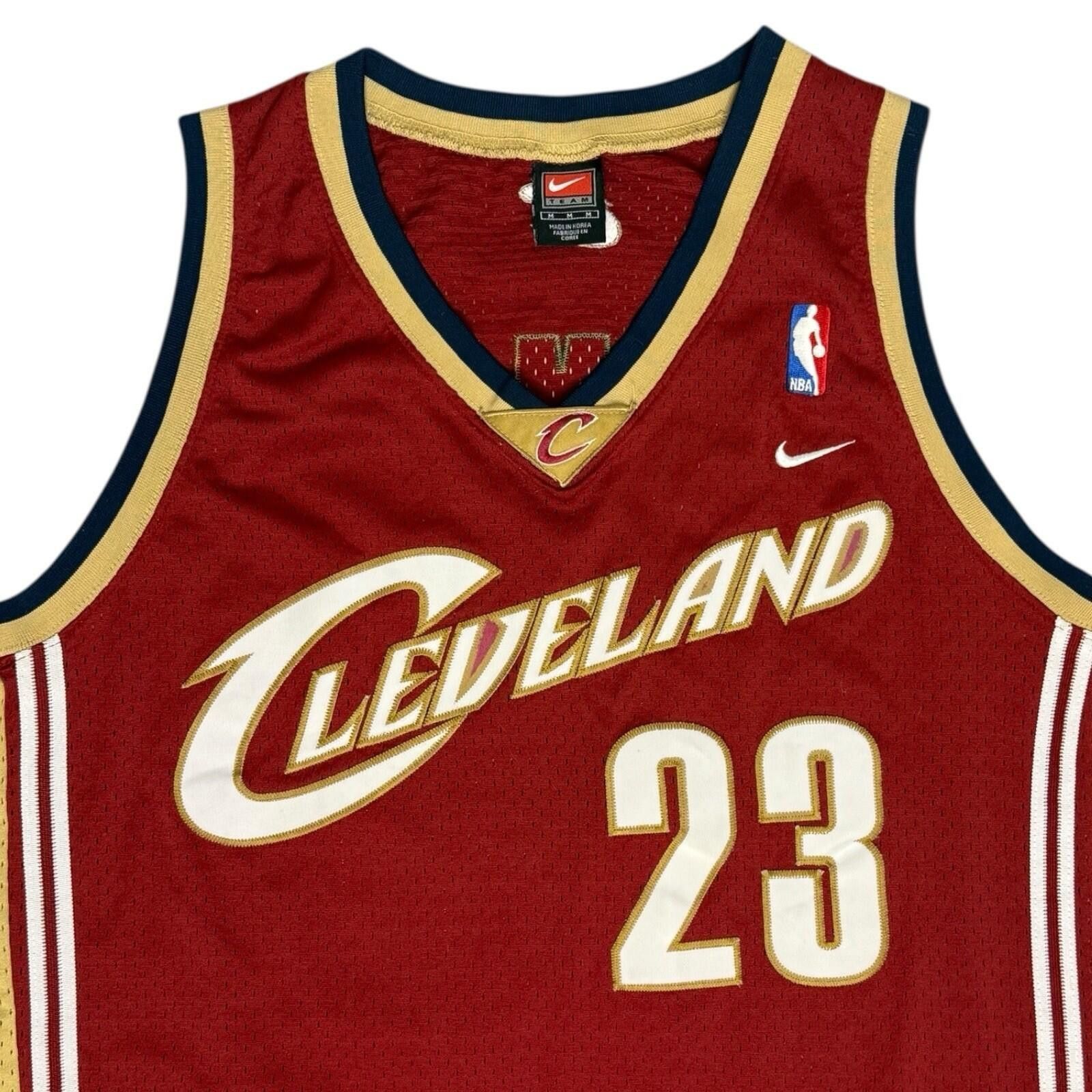 Nike 2003 Nike Lebron James Cleveland Cavaliers Jersey Swingman M Size ONE SIZE - 3 Thumbnail