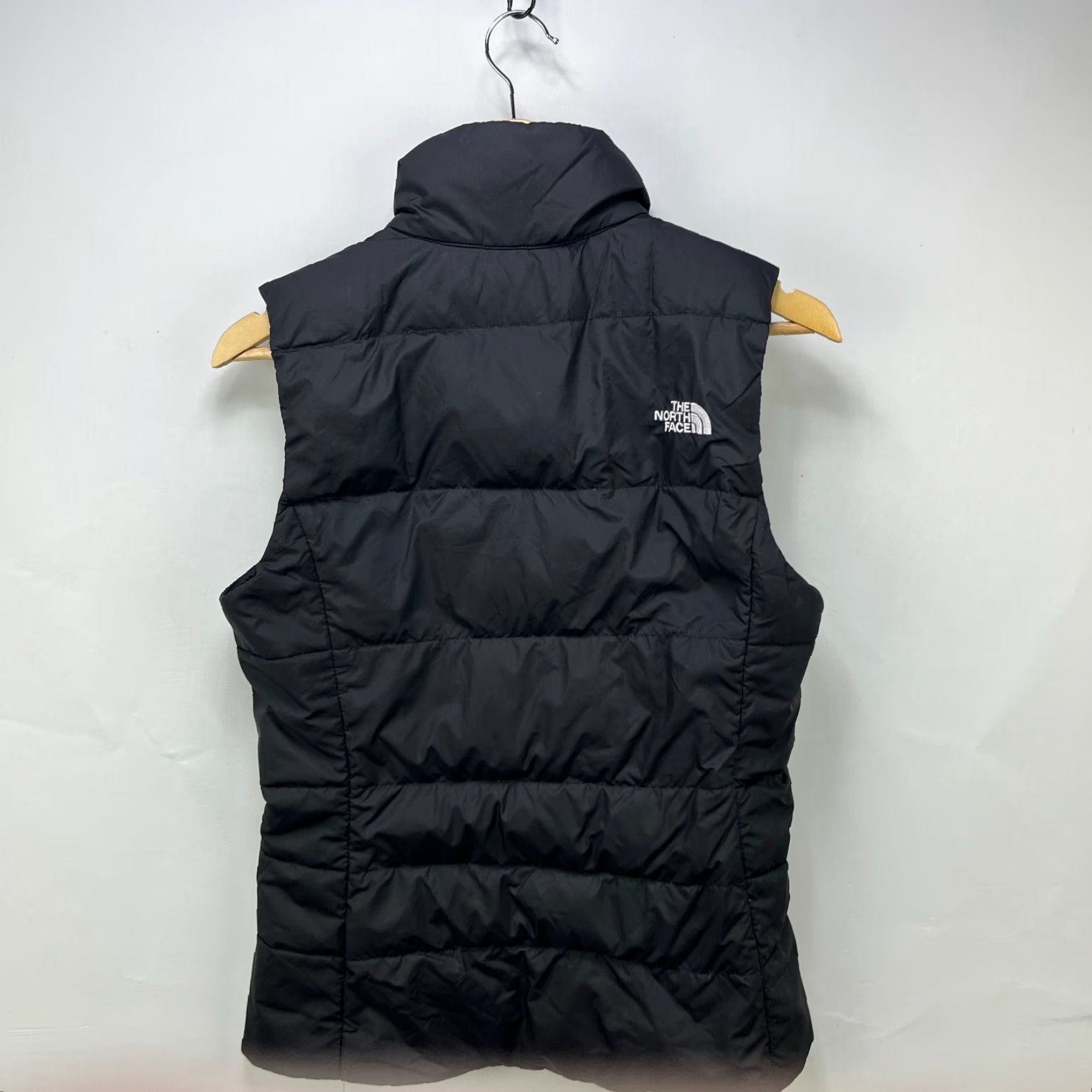 The North Face VINTAGE The North Face 550 Down Puffer Vest Womens Small Size S / US 4 / IT 40 - 5 Thumbnail