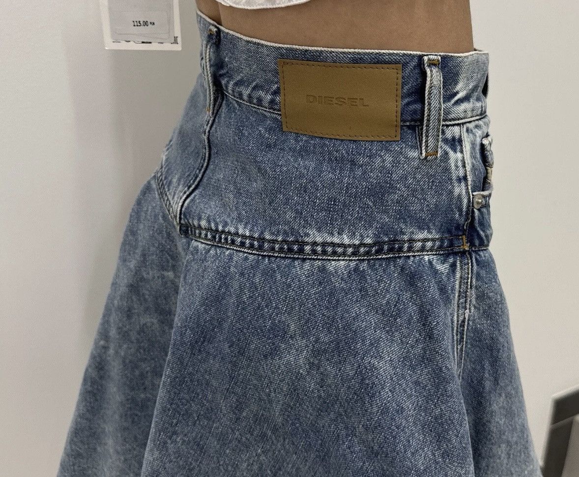 Diesel Diesel Crazy Asymmetric Denim Zip Flare Skirt Blue y2k XS Size 27" / US 4 / IT 40 - 9 Thumbnail