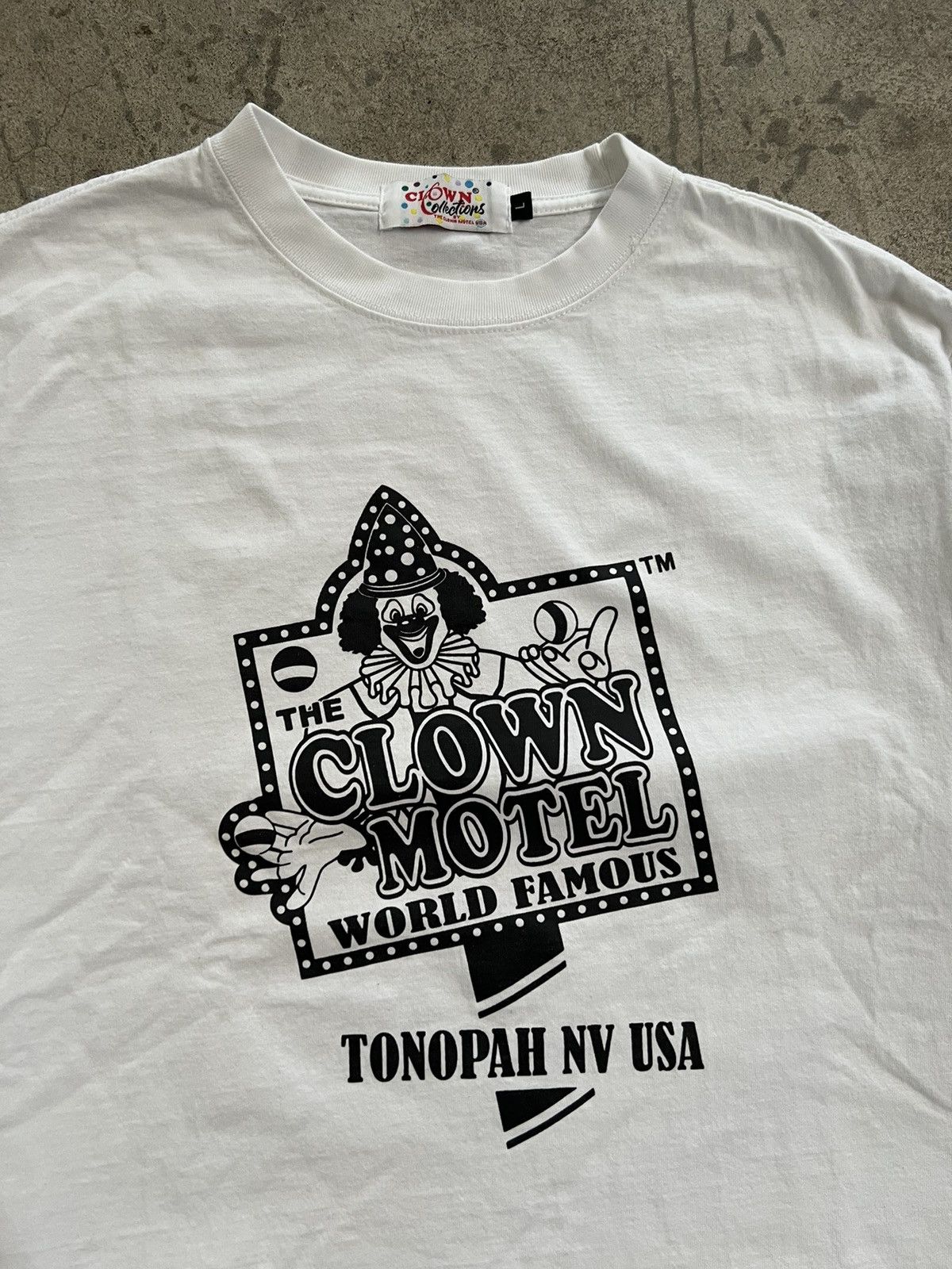Vintage Streetwear Clown Motel Tonopoe Nevada white t shirt L Size US L / EU 52-54 / 3 - 3 Thumbnail