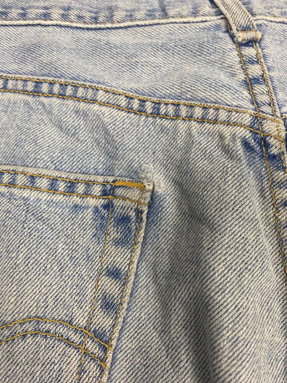 Levi's vintage levis 550 relaxed fit distressed denim Size US 35 - 5 Thumbnail