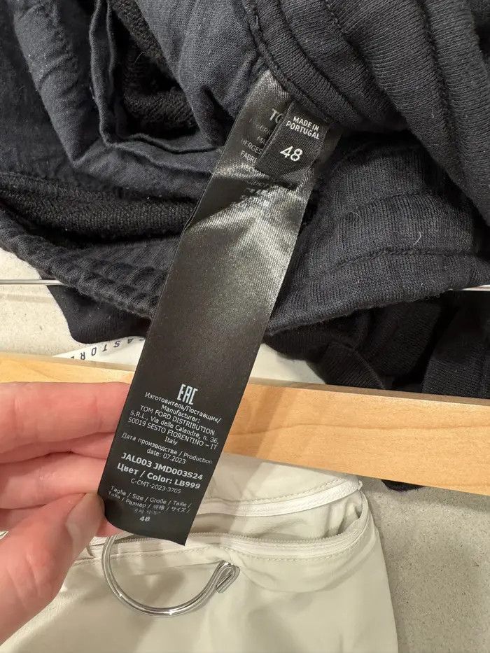Tom Ford CC000020 Sweatpants & Joggers in Black Size US 32 / EU 48 - 2 Thumbnail