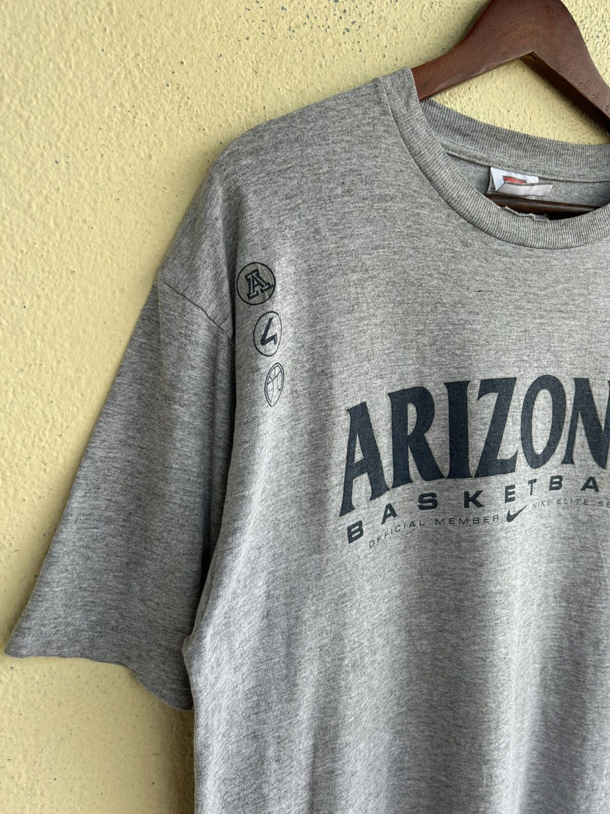 Nike × Vintage Nike Team Center Swoosh Arizona Basketball Size US M / EU 48-50 / 2 - 5 Thumbnail