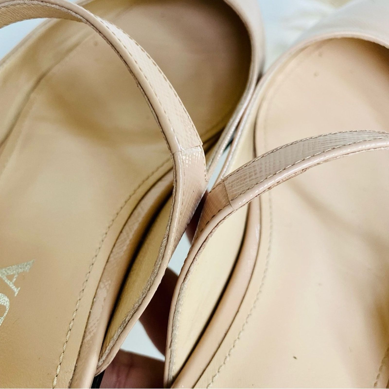 Prada PRADA Nude Cream Beige Patent Leather Flats Slip On Slides Size US 8 / IT 38 - 14 Thumbnail