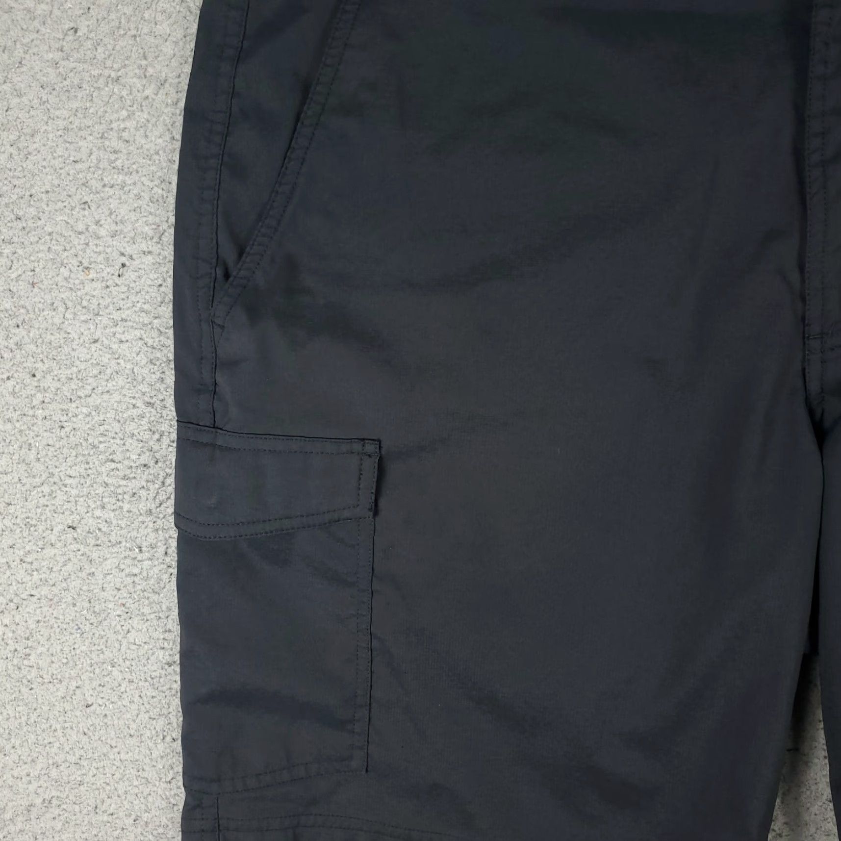 Nike Nike Shorts Mens Size 36 Gray Dri Fit Swoosh Cargo Outdoors * Size US 36 / EU 52 - 2 Thumbnail