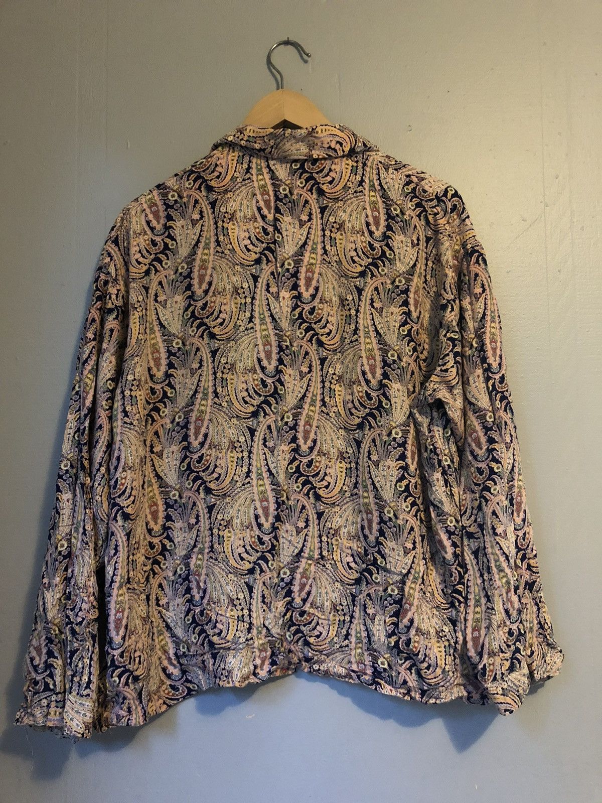 Vintage 1950s/1960s Mcgregor paisley rayon shadow Shirt Size L Size US L / EU 52-54 / 3 - 2 Thumbnail