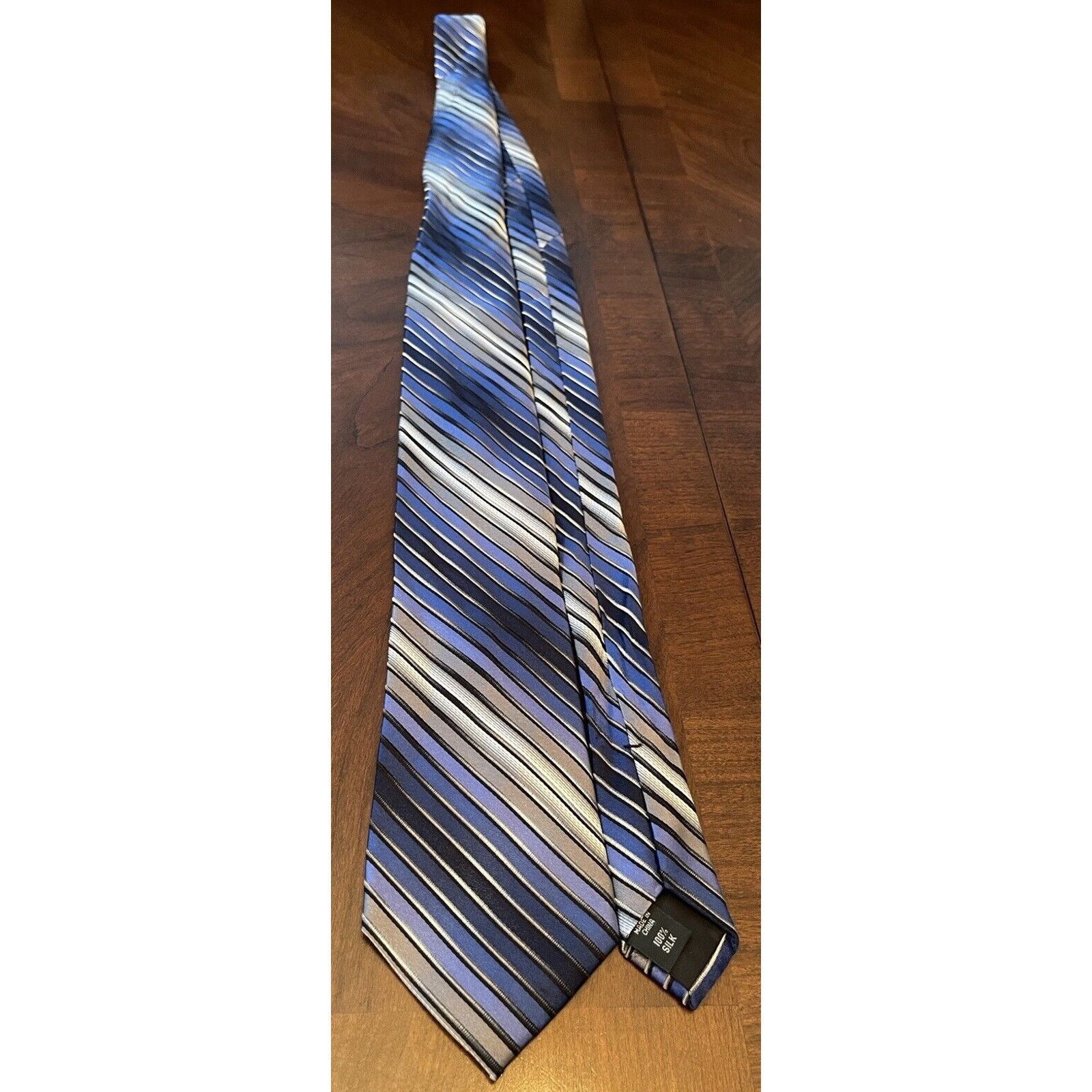 Van Heusen Van Heusen Blue Gray Black 100% Silk Made In China Size ONE SIZE - 3 Thumbnail