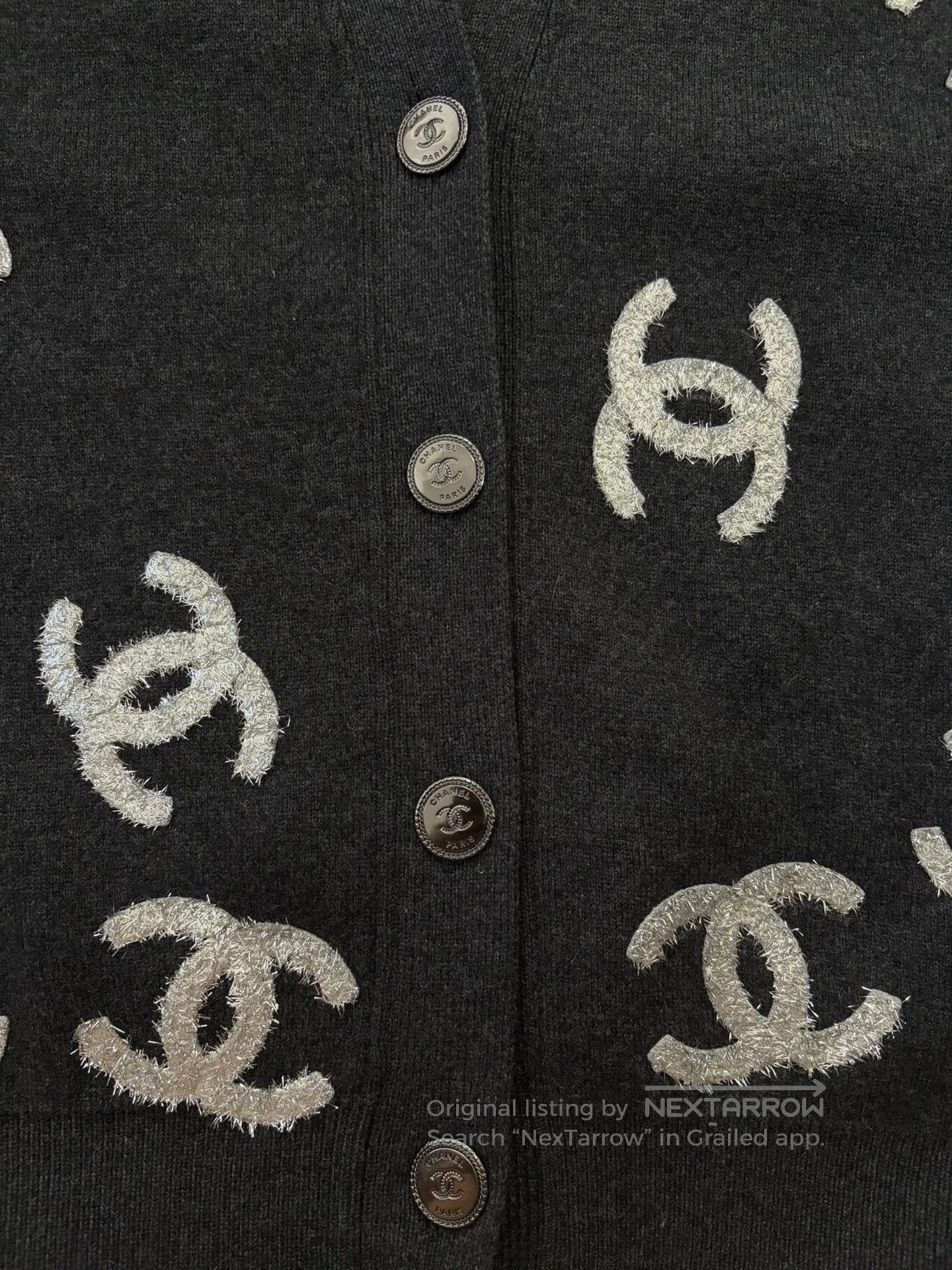 Chanel Chanel 22A Logo Silver Thread Cardigan Size 38. Size US M / EU 48-50 / 2 - 3 Thumbnail