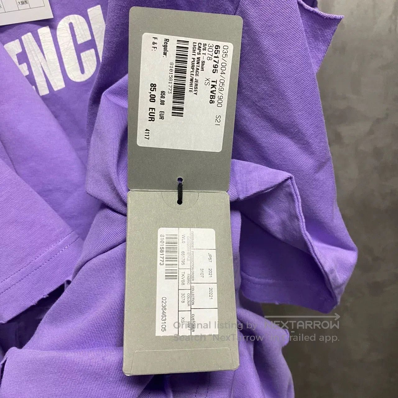 Balenciaga Balenciaga Lavender Distressed Logo Tee. Size XS / US 0-2 / IT 36-38 - 7 Thumbnail