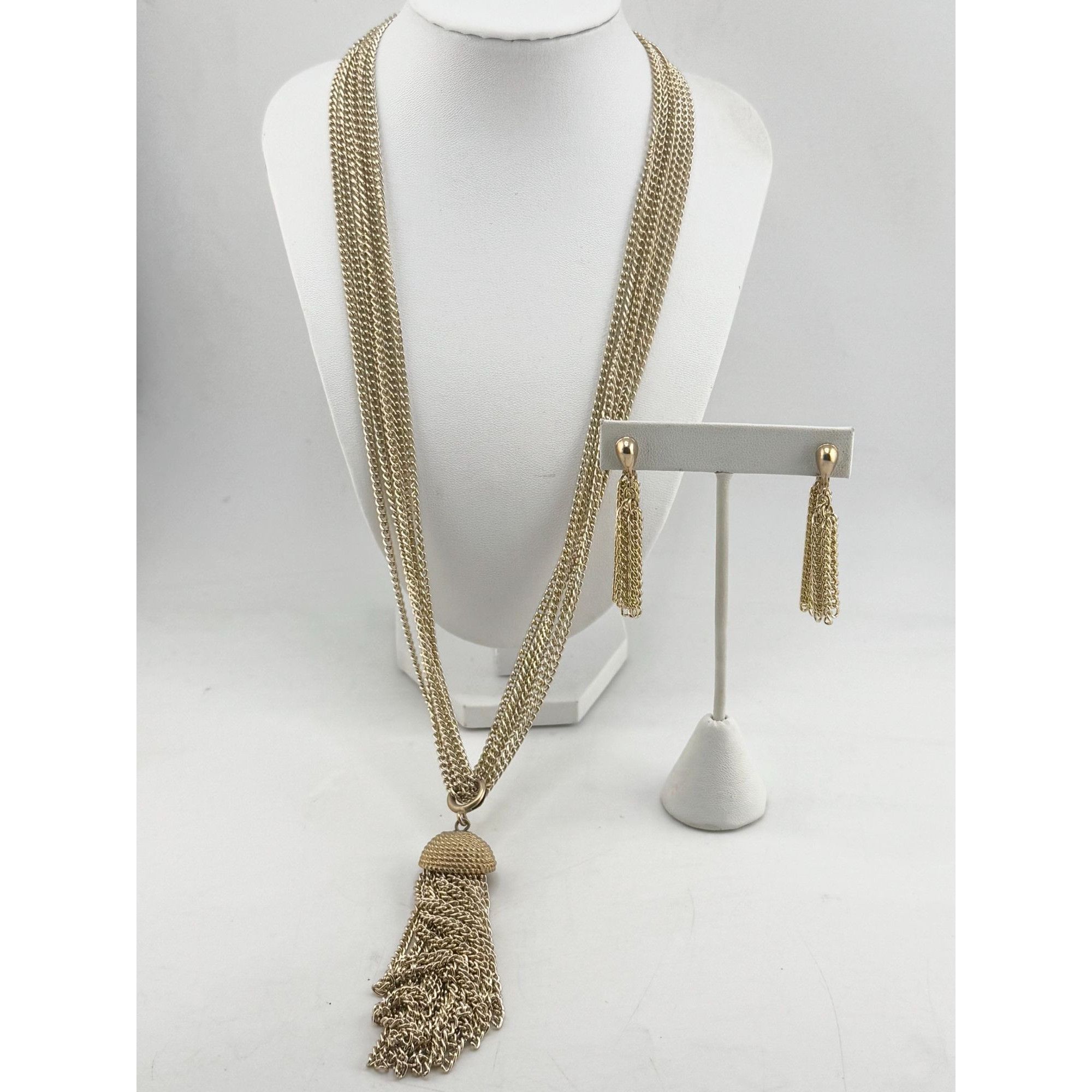 Vintage Vintage Sarah Coventry gold chain tassel necklace and earrin Size ONE SIZE - 4 Thumbnail