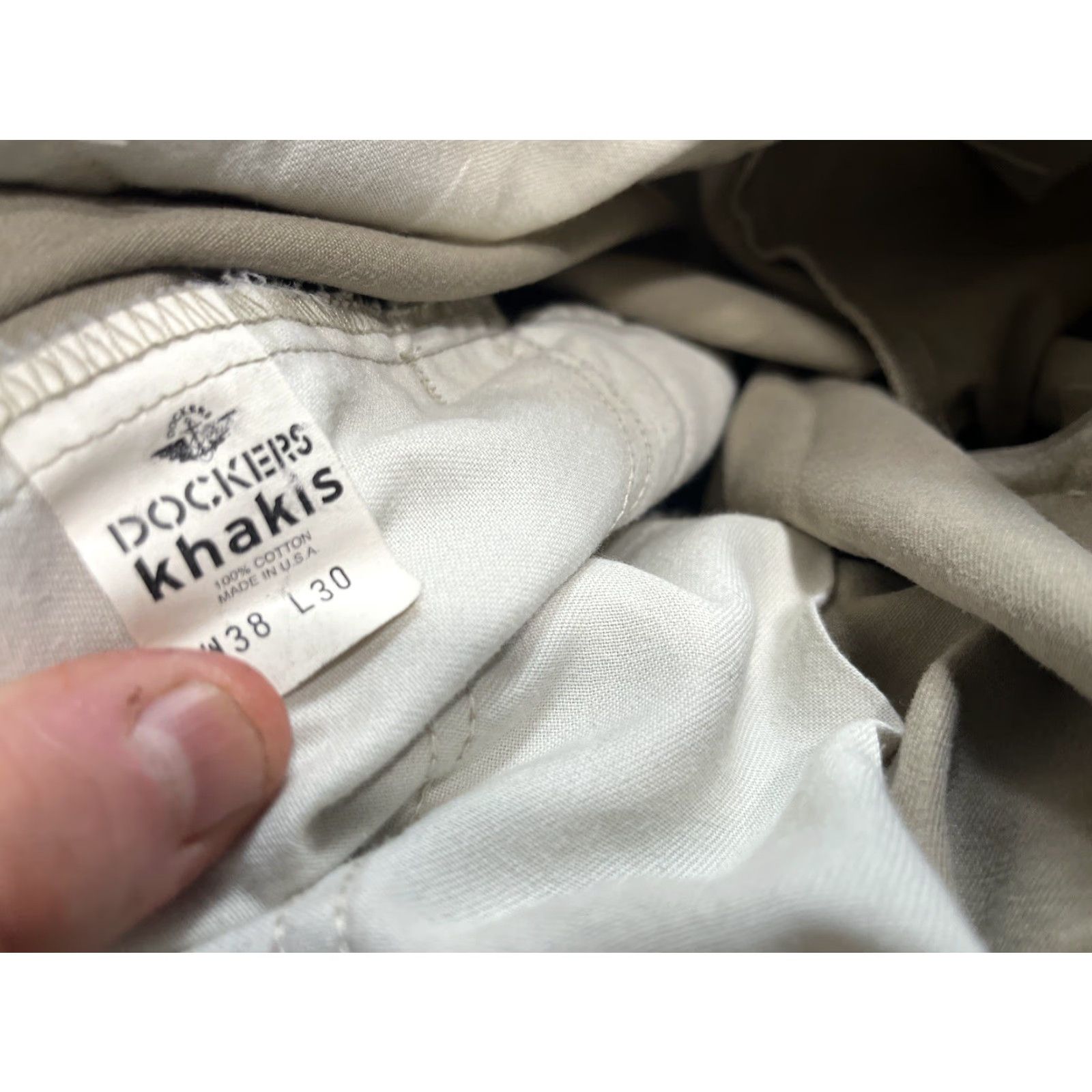 Dockers Dockers: Men’s 38x25 Beige Pleated Khaki Classic Fit Dress Pants Hemmed Size US 38 / EU 54 - 5 Thumbnail