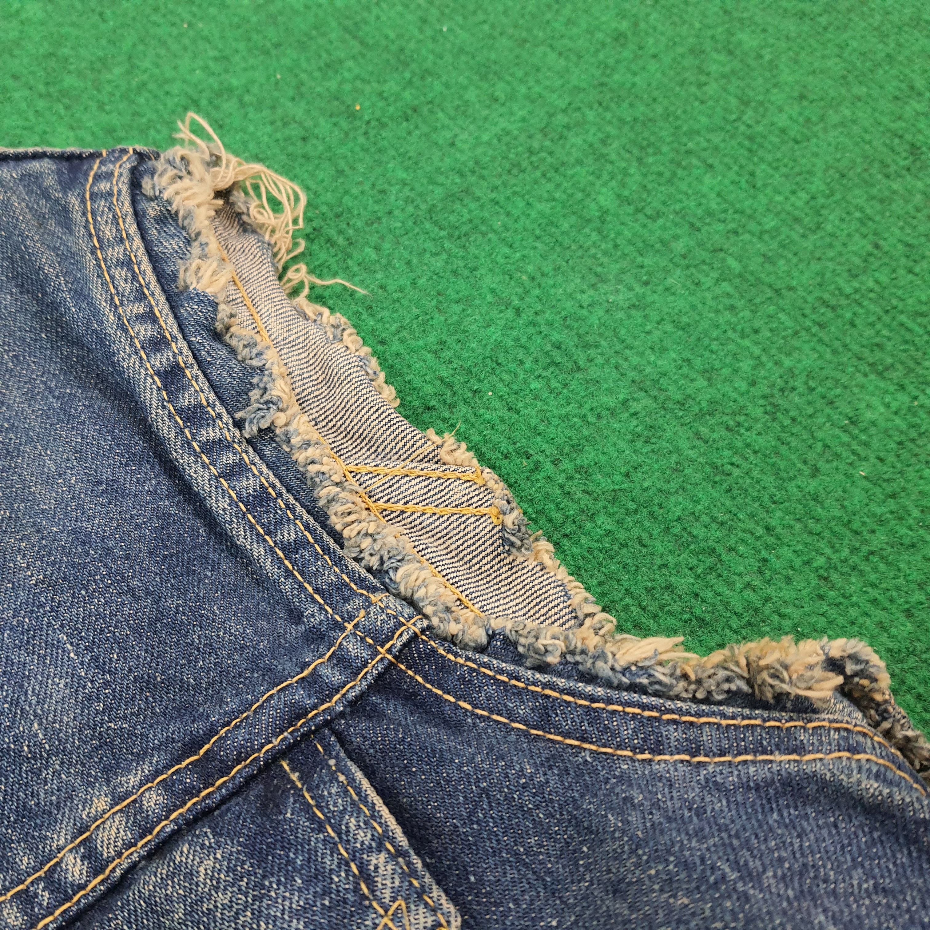 Levi's × Vintage Vintage Levi's Art Denim Vest Jacket Size US S / EU 44-46 / 1 - 7 Thumbnail