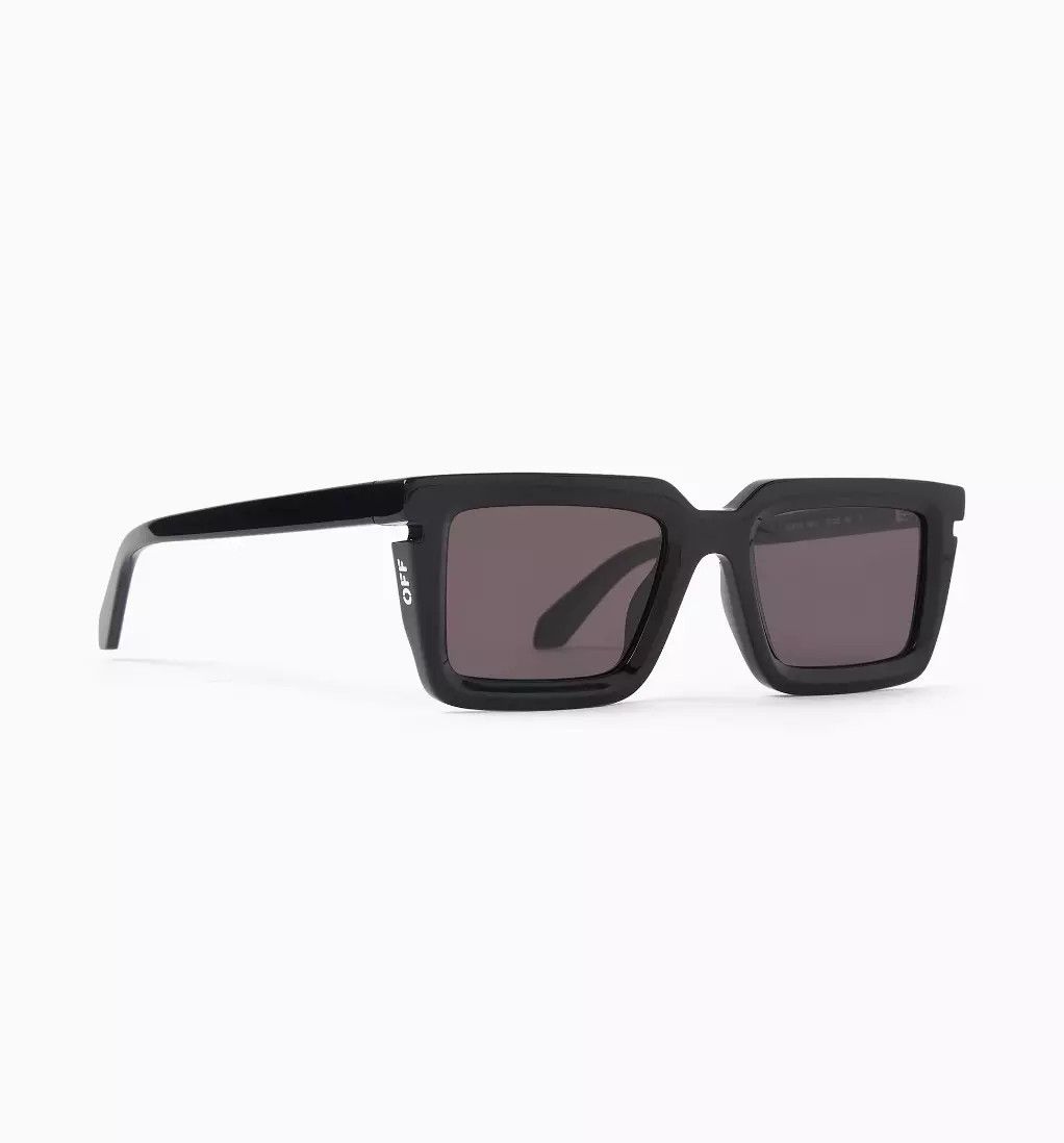 Off-White NEW OFF-WHITE OERI113S24PLA0011007 Black Size ONE SIZE - 1 Thumbnail
