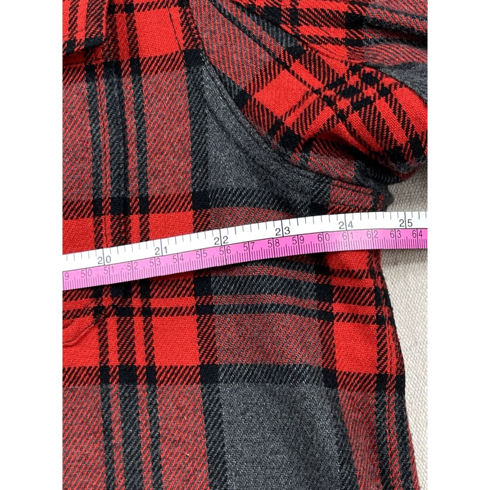 Vintage Duluth Men's Fleece Lined Flannel Long Sleeve Snap Up Red Plaid L Shirt Size US L / EU 52-54 / 3 - 6 Thumbnail