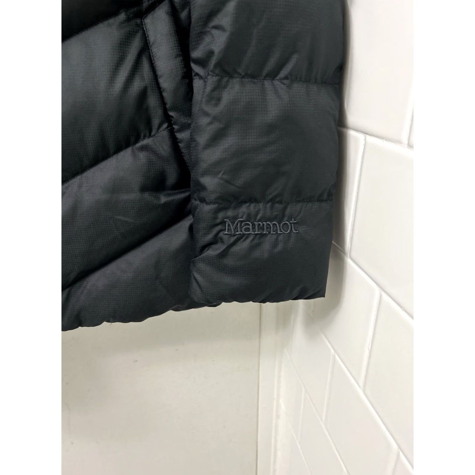 Marmot Marmot Puffer Jacket Womens Medium Black 700 Fill Down Fleece Lined Full Zip L/S Size M / US 6-8 / IT 42-44 - 4 Thumbnail