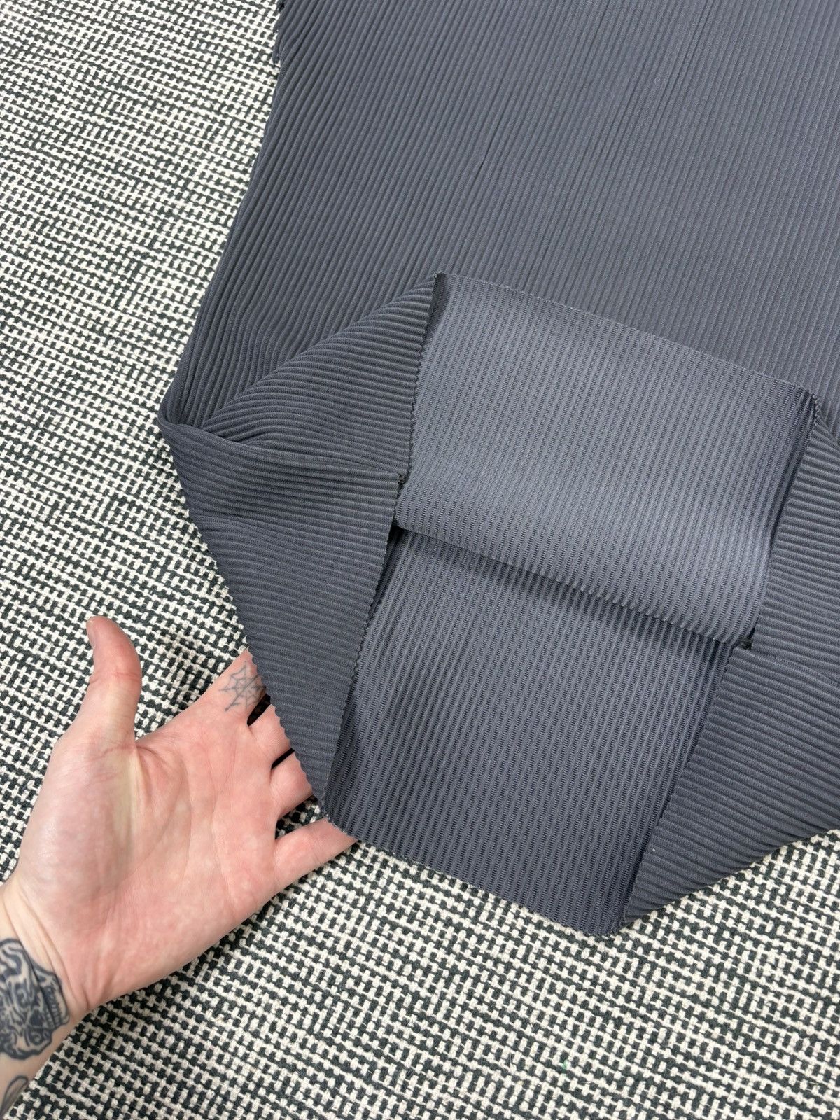 Japanese Brand Pleats please Issey Miyake style top t-shirt pleated fabric Size US S / EU 44-46 / 1 - 4 Thumbnail