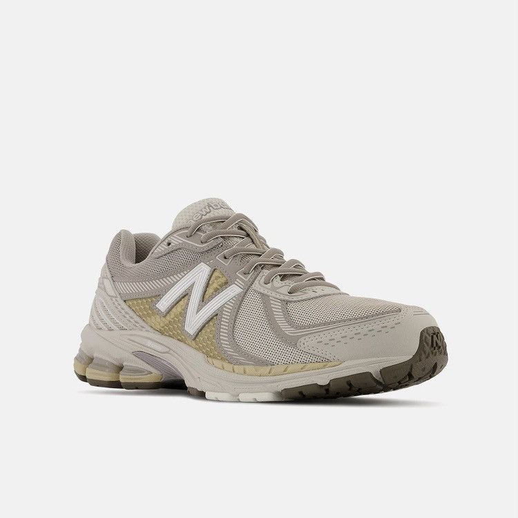 New Balance NEW - New Balance 860v2 Mars - Men's size 7.5 / Women's sz 9 Size US 7.5 / EU 40-41 - 2 Thumbnail