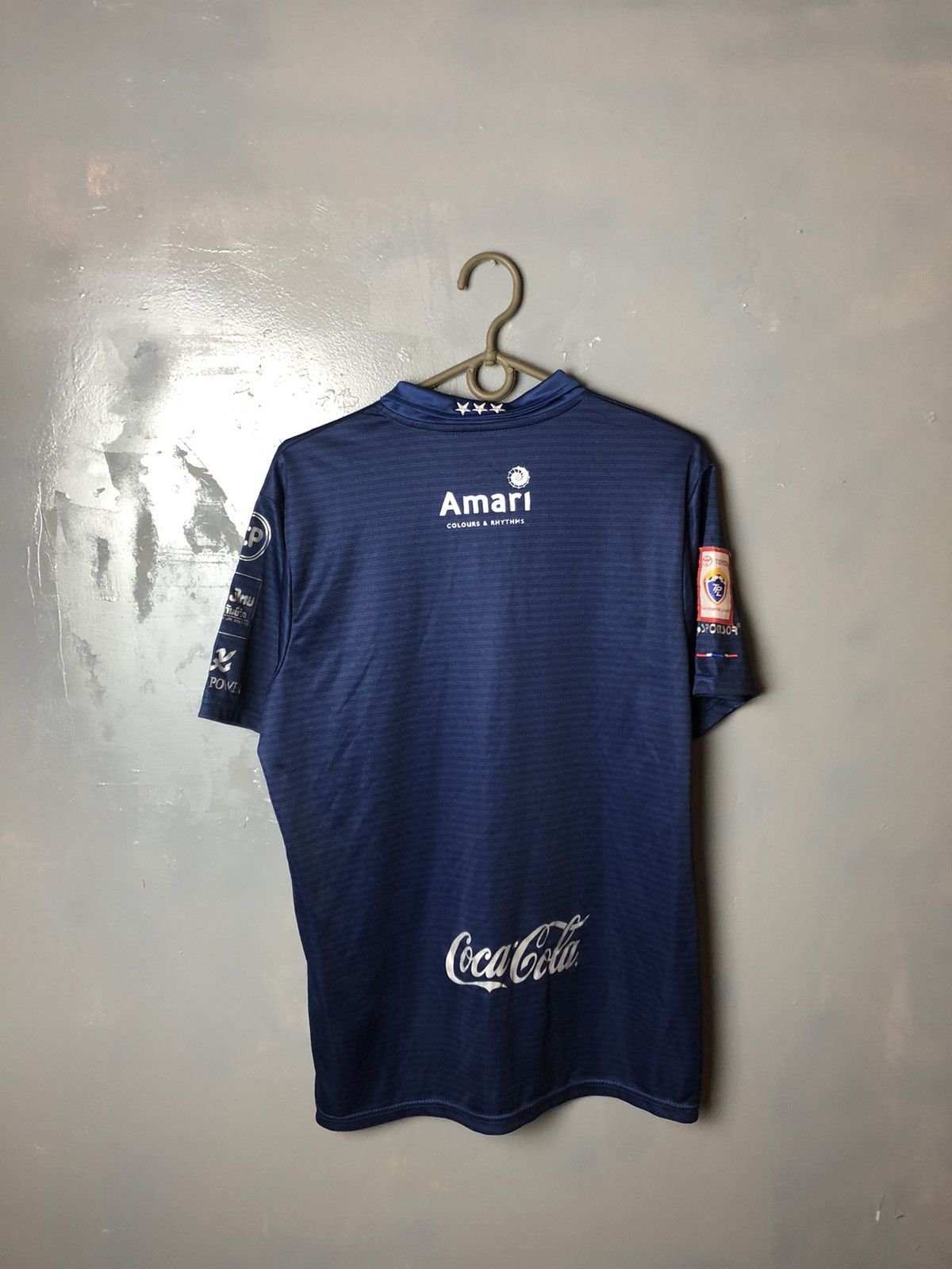 Other Men’s soccer jersey Buriram United size L Size US L / EU 52-54 / 3 - 10 Thumbnail