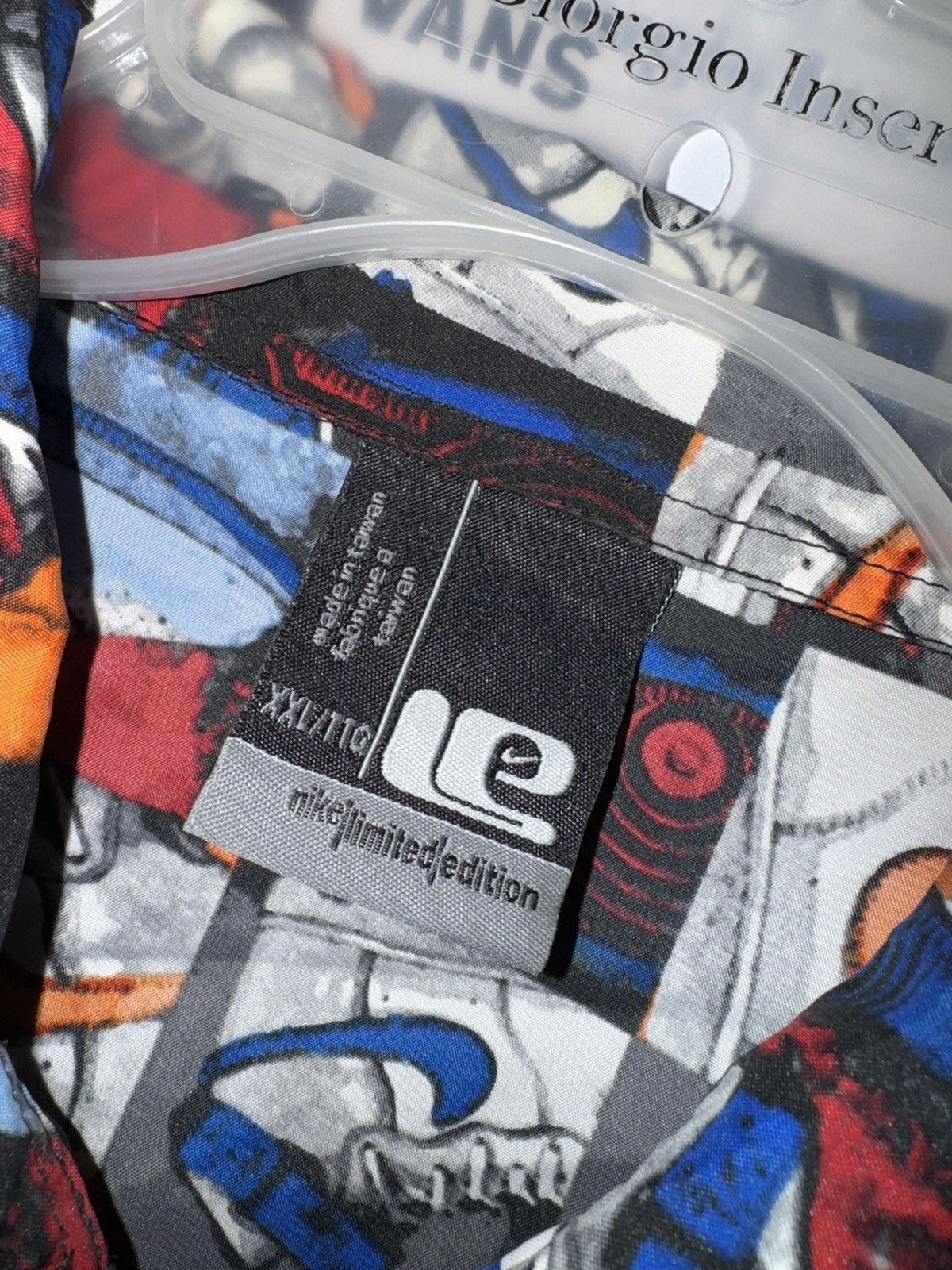 Jordan Brand × Nike Air Force 1 Limited Edition AOP Button Up Size US XXL / EU 58 / 5 - 3 Thumbnail
