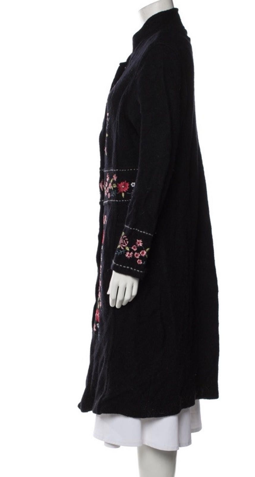 Neiman Marcus Neiman Marcus Cashmere Black Embroidered Jacket SzS Size S / US 4 / IT 40 - 3 Thumbnail