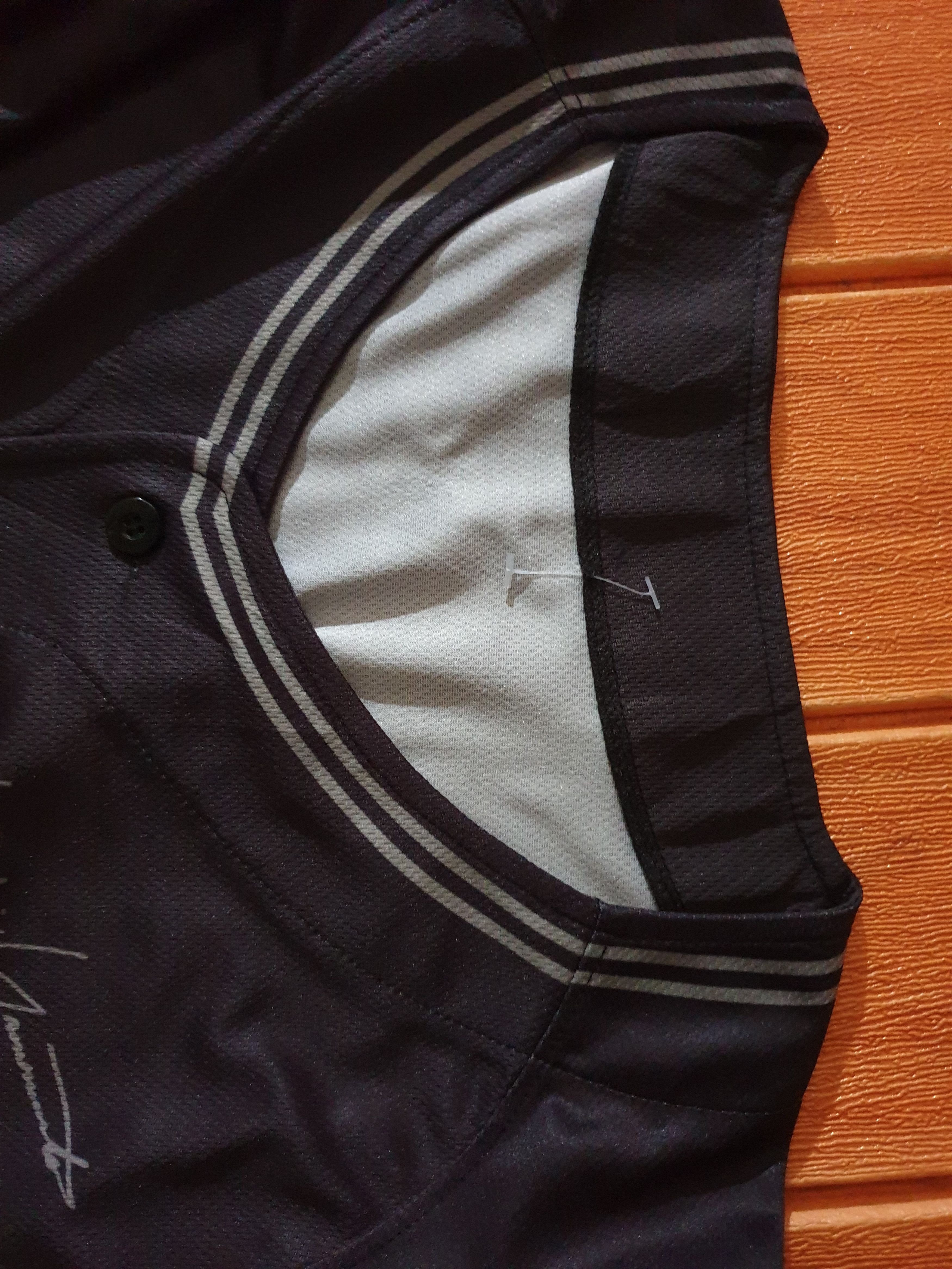 Japanese Brand Mizuno black colour shirt Size US M / EU 48-50 / 2 - 2 Thumbnail