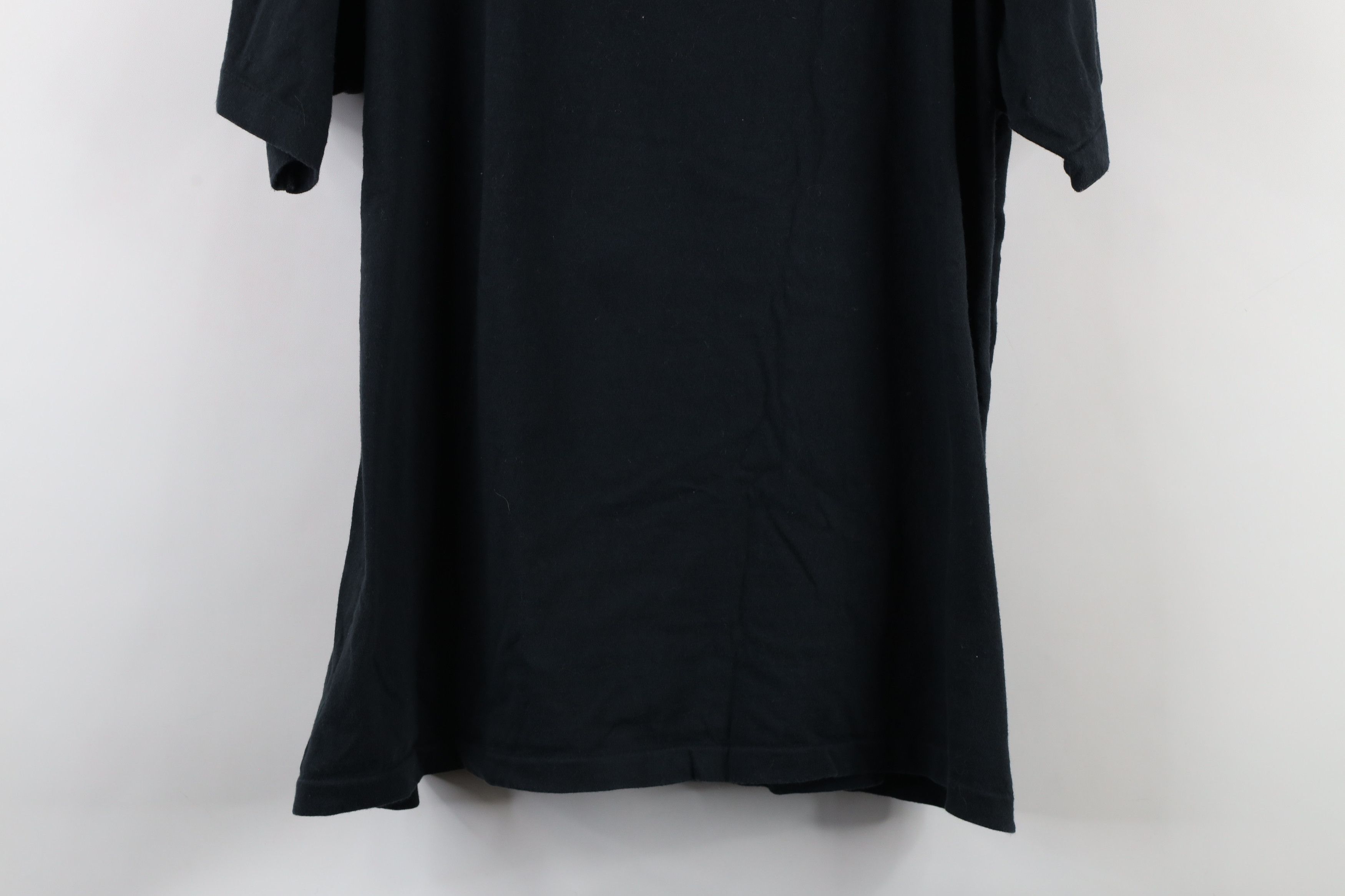 Vintage Vintage 80s Roots Canada Phantom of the Opera T-Shirt Black Size US XL / EU 56 / 4 - 13 Thumbnail