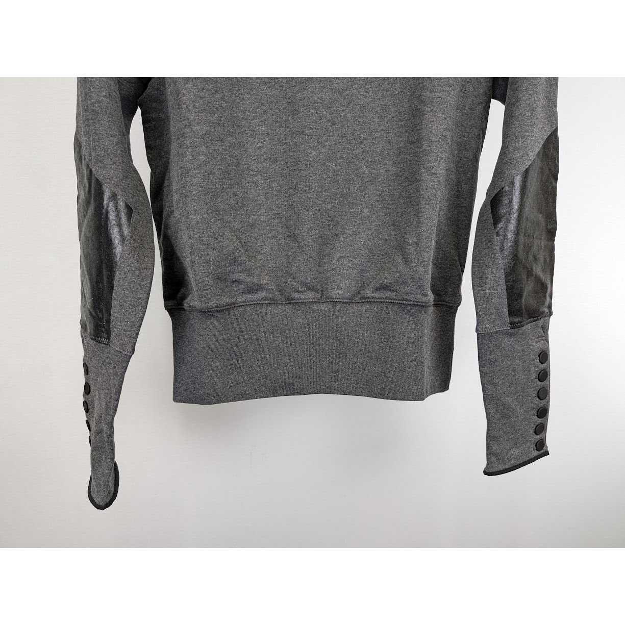 Alexander McQueen o1rshd1 Sweater / Jumper With Button Cuff in Gray Size US M / EU 48-50 / 2 - 7 Thumbnail