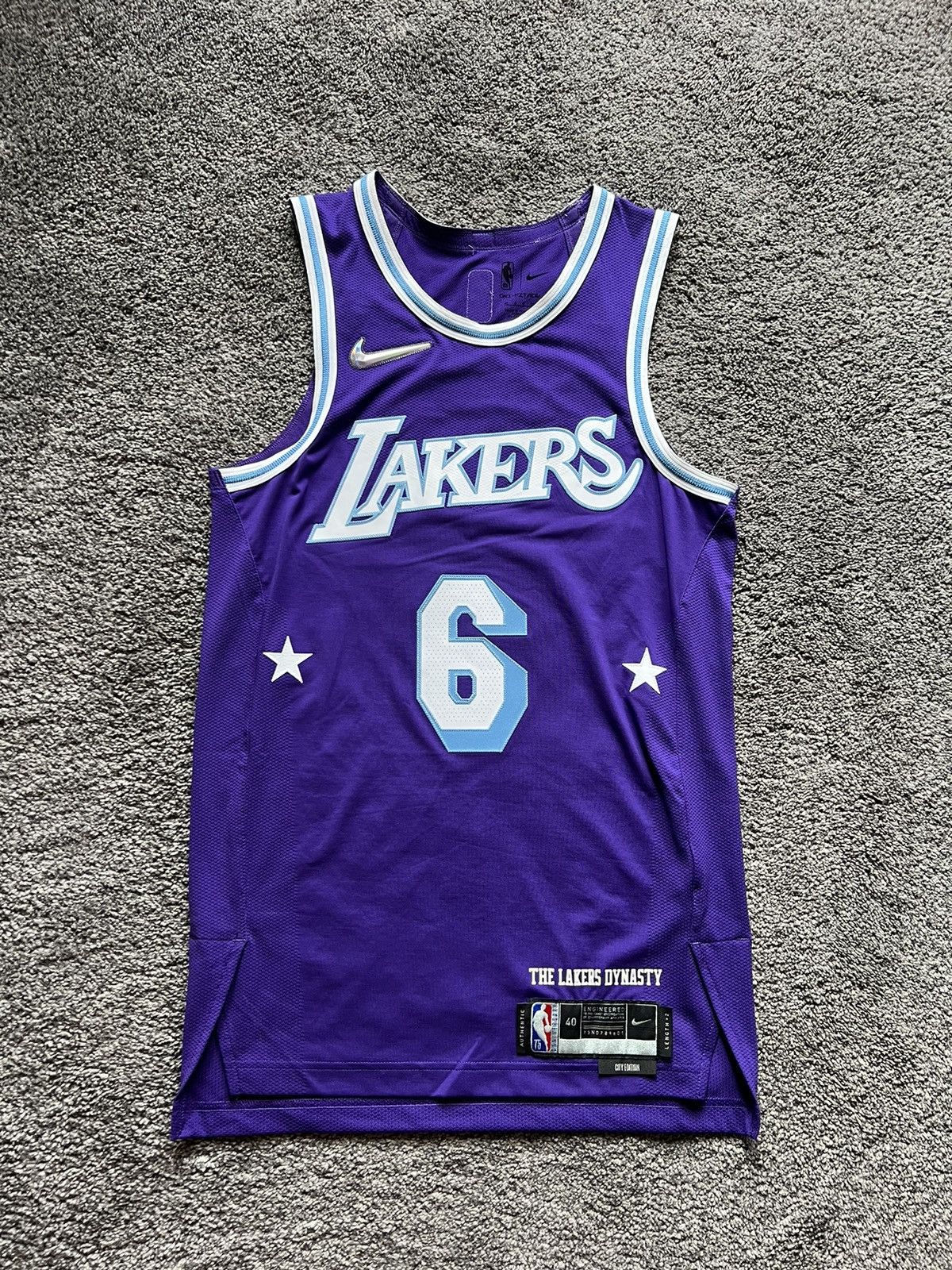 NBA × Nike Lebron James authentic Nike jersey Size US S / EU 44-46 / 1 - 1 Thumbnail