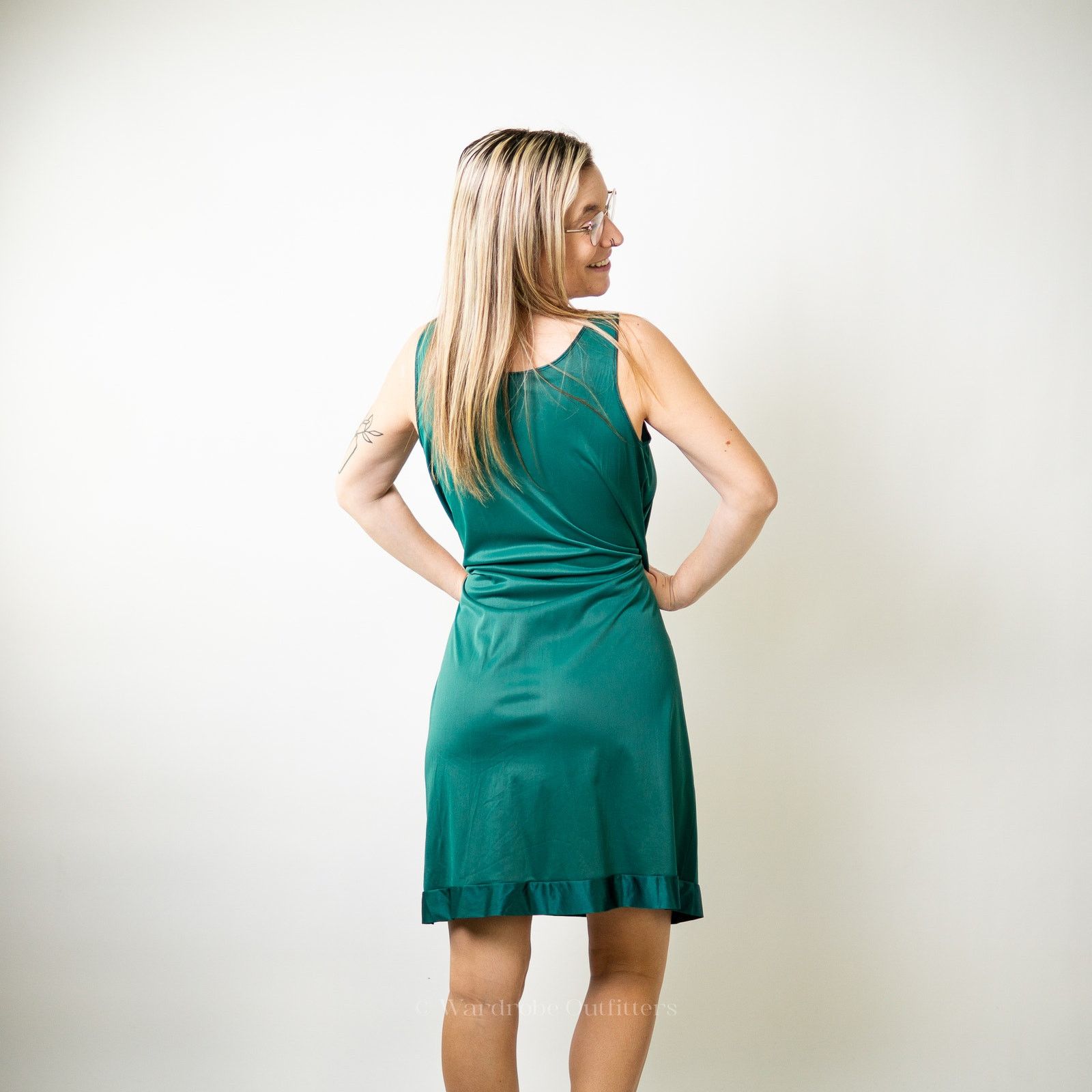 Vintage Vintage Emerald Green Lingerie Nightgown Size ONE SIZE - 2 Thumbnail