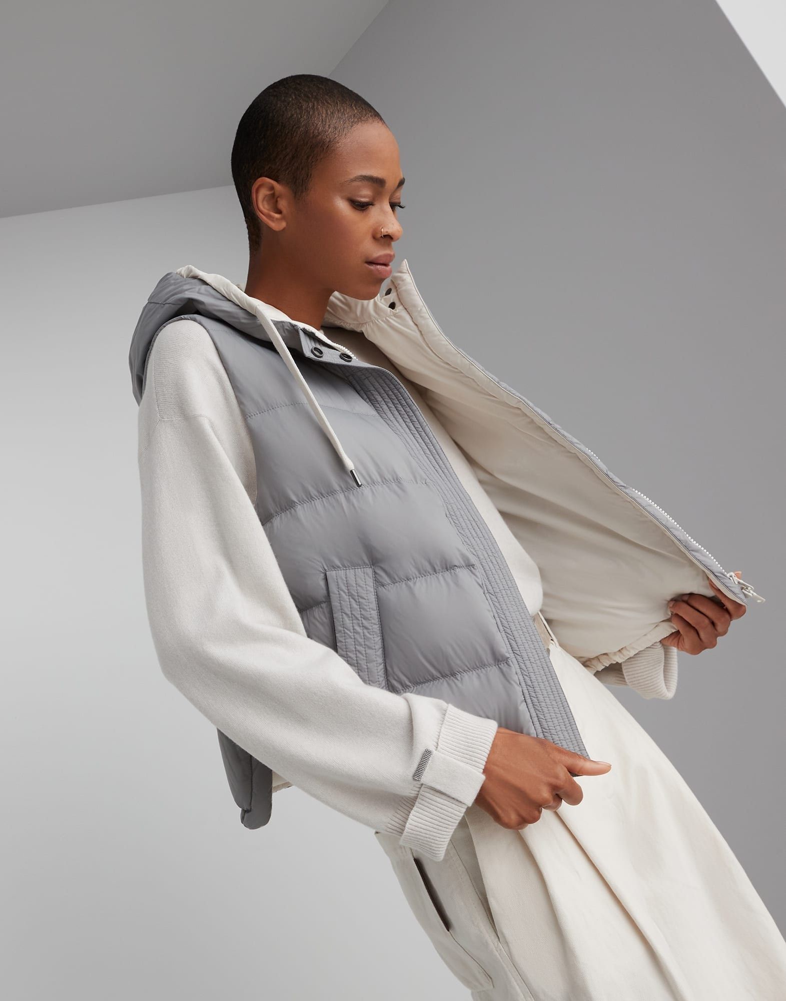 Brunello Cucinelli o1la1rc1a0425 Wr Padded Vest in Light Grey Size L / US 10 / IT 46 - 2 Thumbnail