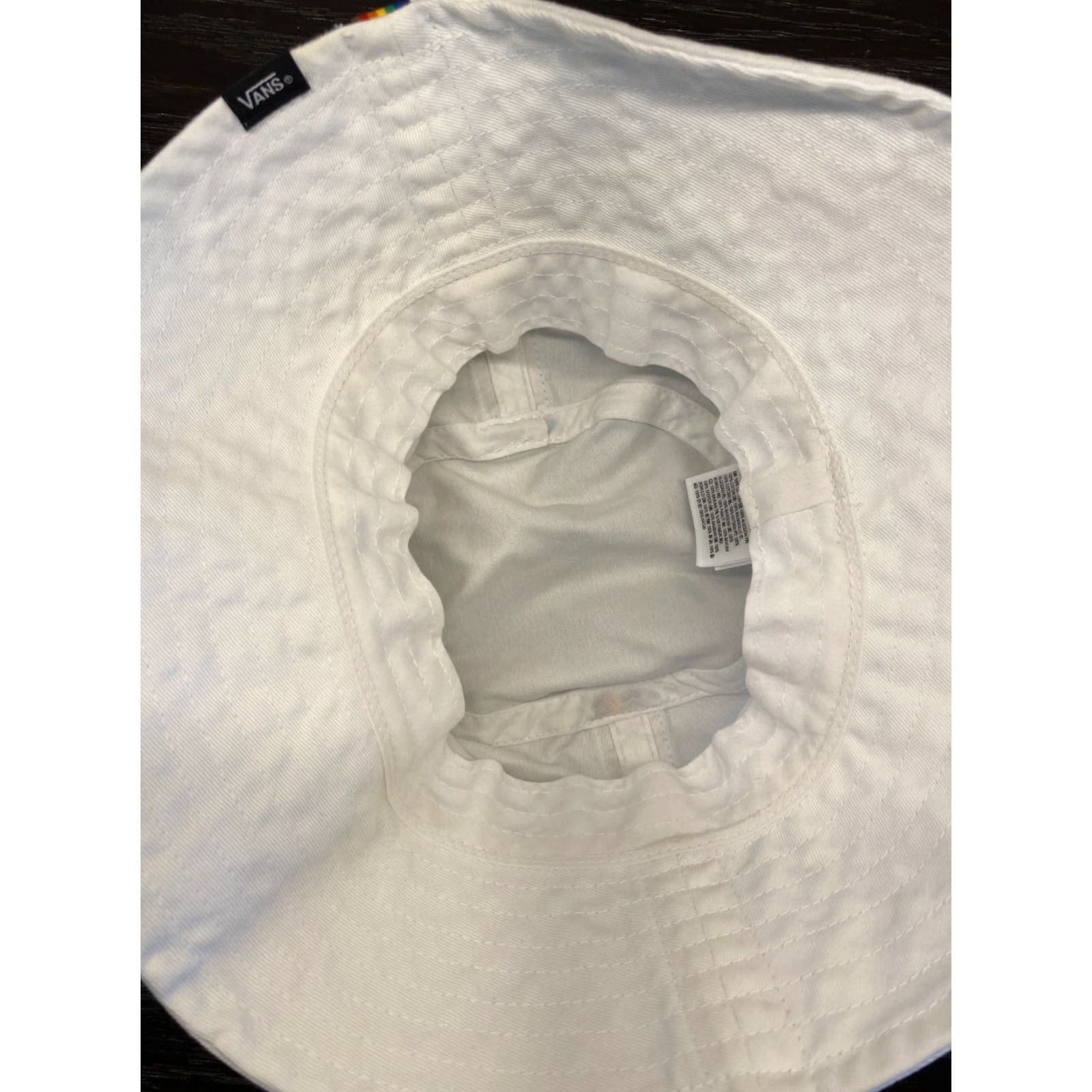 Vans VANS Bucket Hat Mens Small White Rainbow Beach Skate Golf Hip Hop Streetwear Size ONE SIZE - 5 Thumbnail