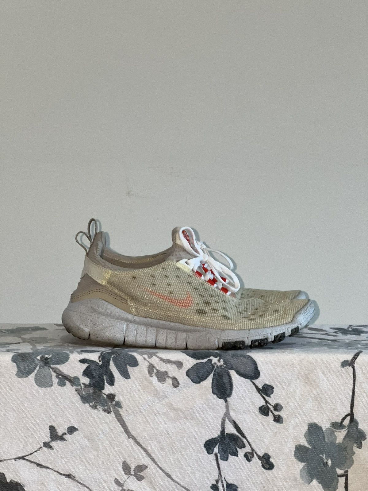 Nike Nike Free Trail 5.0 Cream Orange Size US 9 / EU 42 - 2 Thumbnail