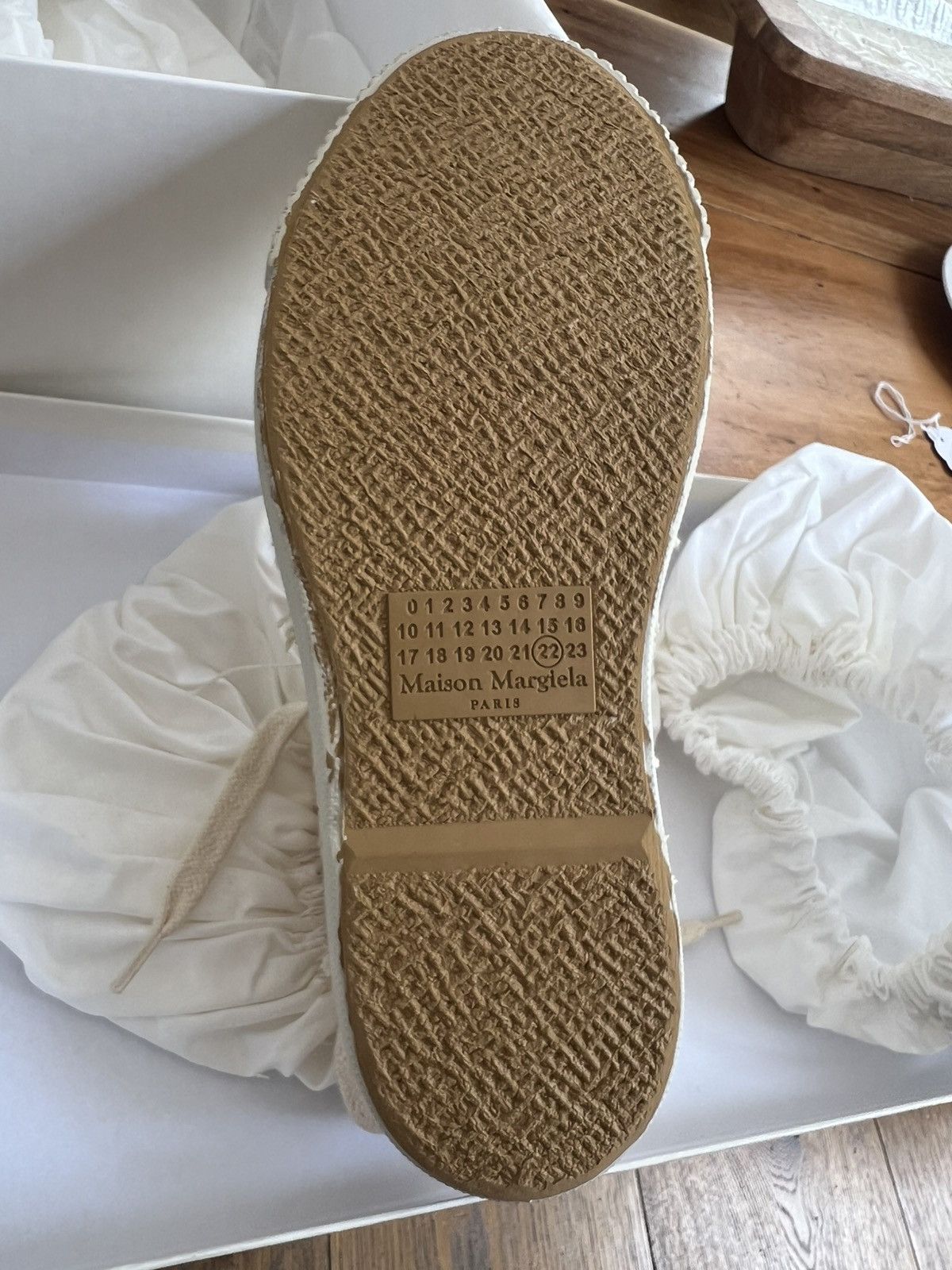 Maison Margiela Maison Margiela Inside-Out Canvas Natural Low Top Sneakers Size US 6 / IT 36 - 12 Thumbnail