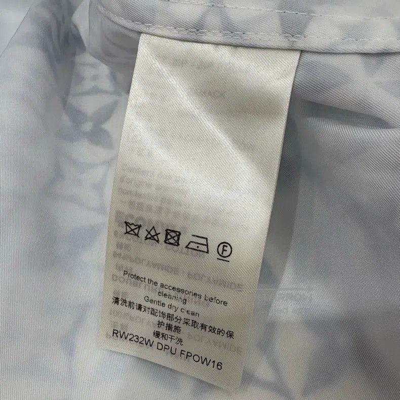 Louis Vuitton Louis Vuitton Monogram Resort Four Leaf Clover Jacket Size XS / US 0-2 / IT 36-38 - 8 Thumbnail