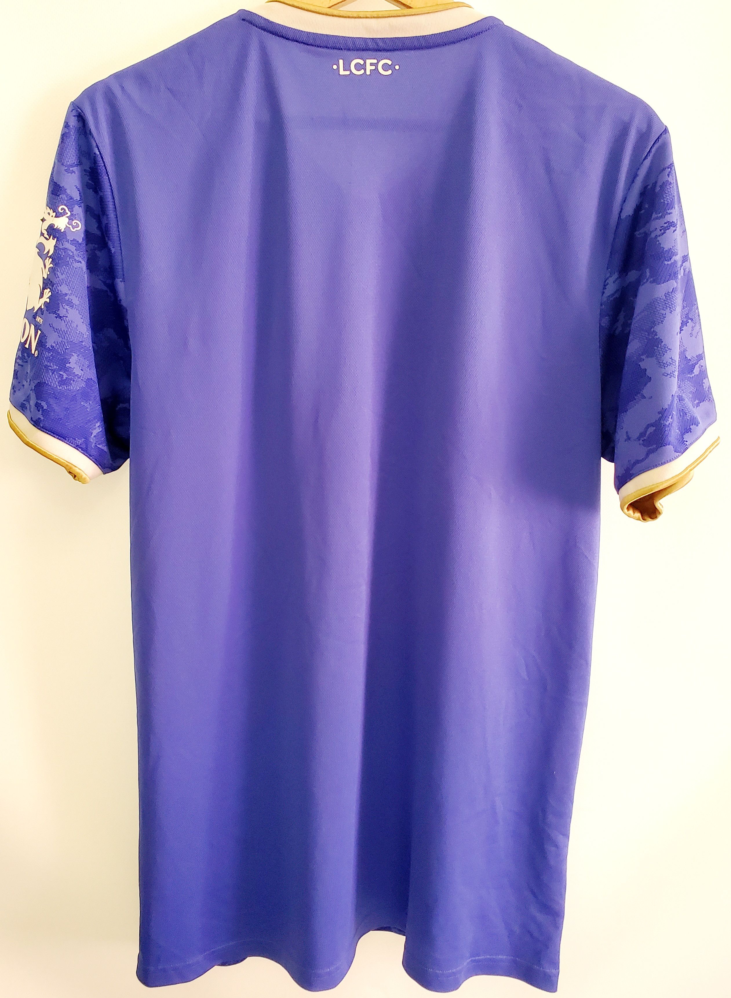 Adidas Leicester City 2021/22 home jersey ideal condition size L Size US L / EU 52-54 / 3 - 6 Thumbnail