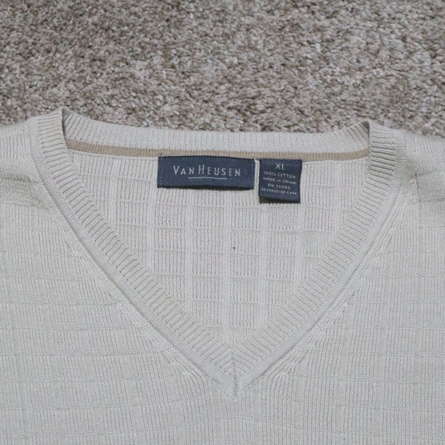 Van Heusen Van Heusen Sweater Vest Shirt Men XL Brown Knit Sleeveless 90s Vintage Size US M / EU 48-50 / 2 - 2 Thumbnail
