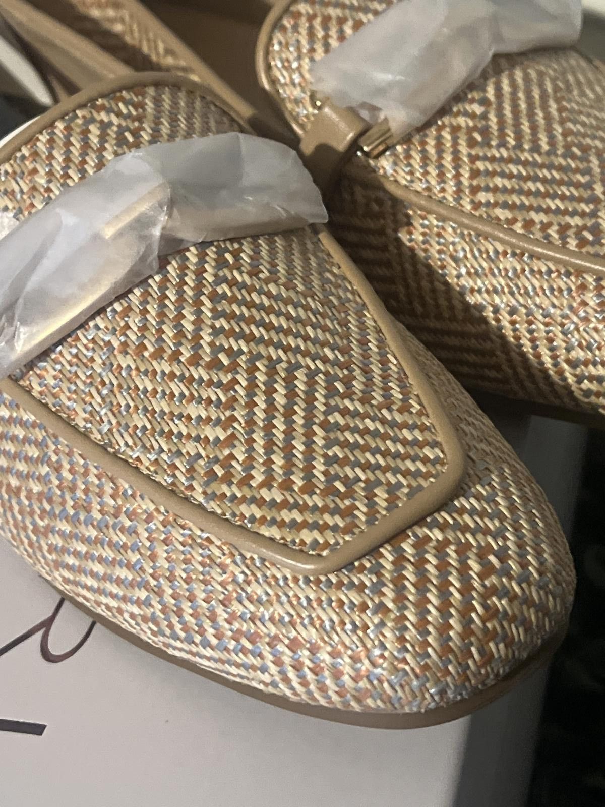 Elie Tahari Tahari Women's Beige Metallic Loafers Size 9 NIB Size US 9 / IT 39 - 7 Thumbnail