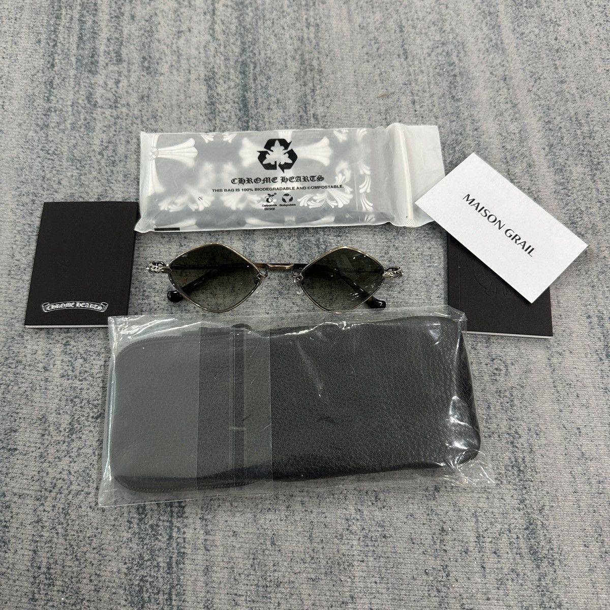 Chrome Hearts CHROME HEARTS DIAMOND DOG ANTIQUE GOLD HOLLYWOOD SUNGLASSES Size ONE SIZE - 11 Thumbnail