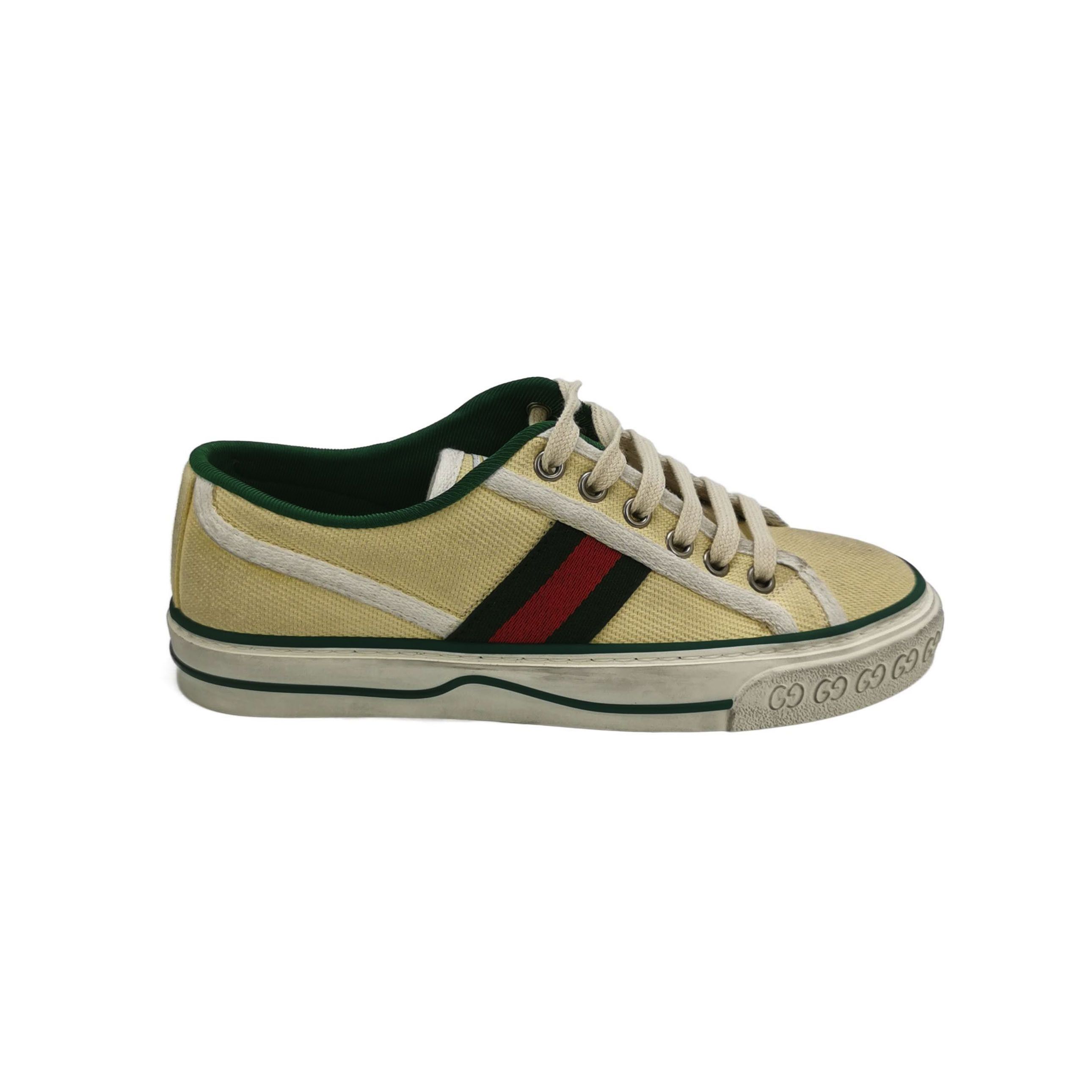 Gucci Gucci Women 5 Lowtop Sneakers Size US 5 / IT 35 - 1 Thumbnail