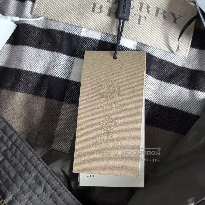 Burberry Burberry Women's Military Green Down Jacket. Size S / US 4 / IT 40 - 5 Thumbnail