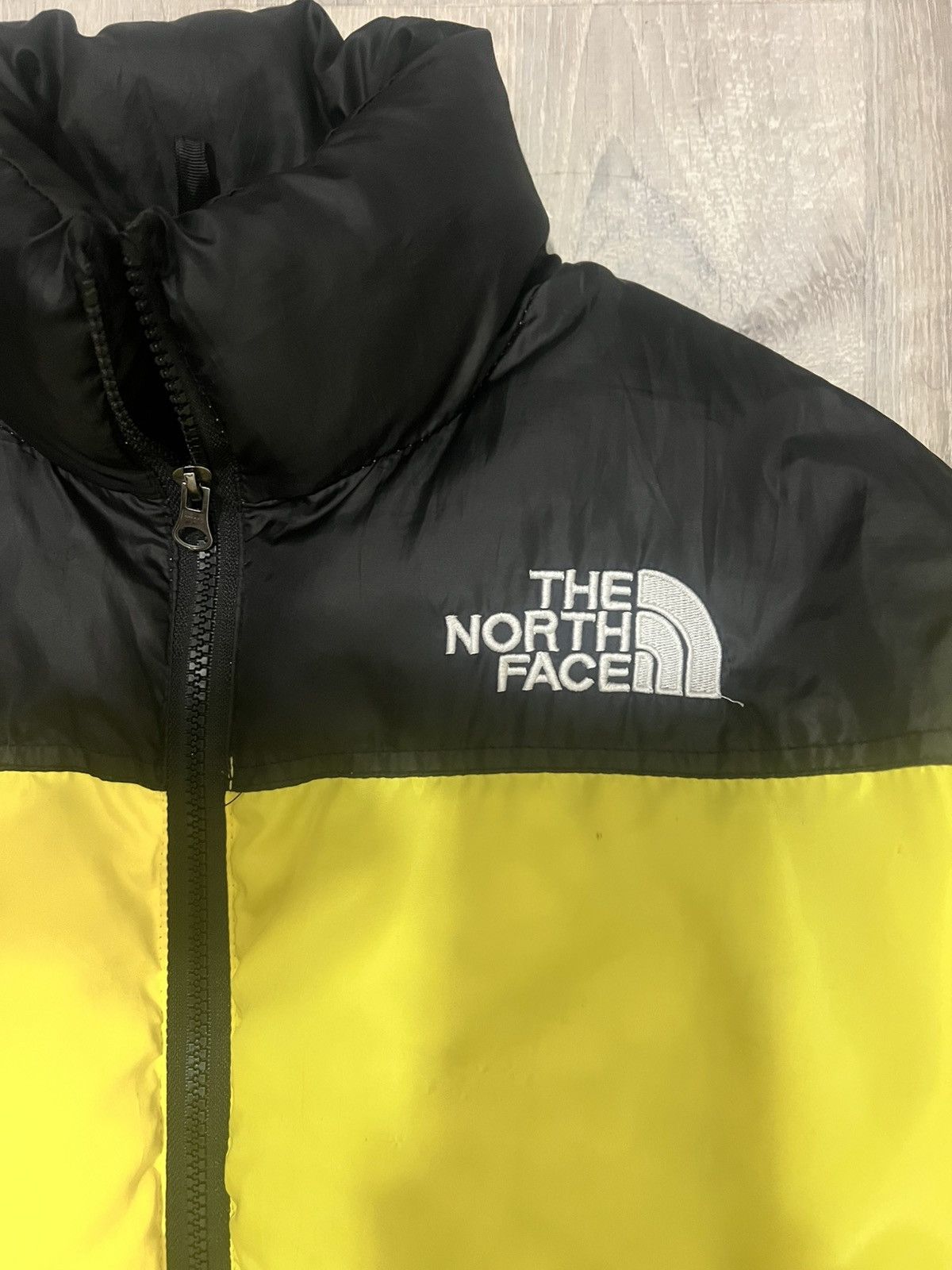 The North Face THE NORTH FACE BLACK & YELLOW MENS 1996 NUPTSE 700( L ) Size US L / EU 52-54 / 3 - 2 Thumbnail