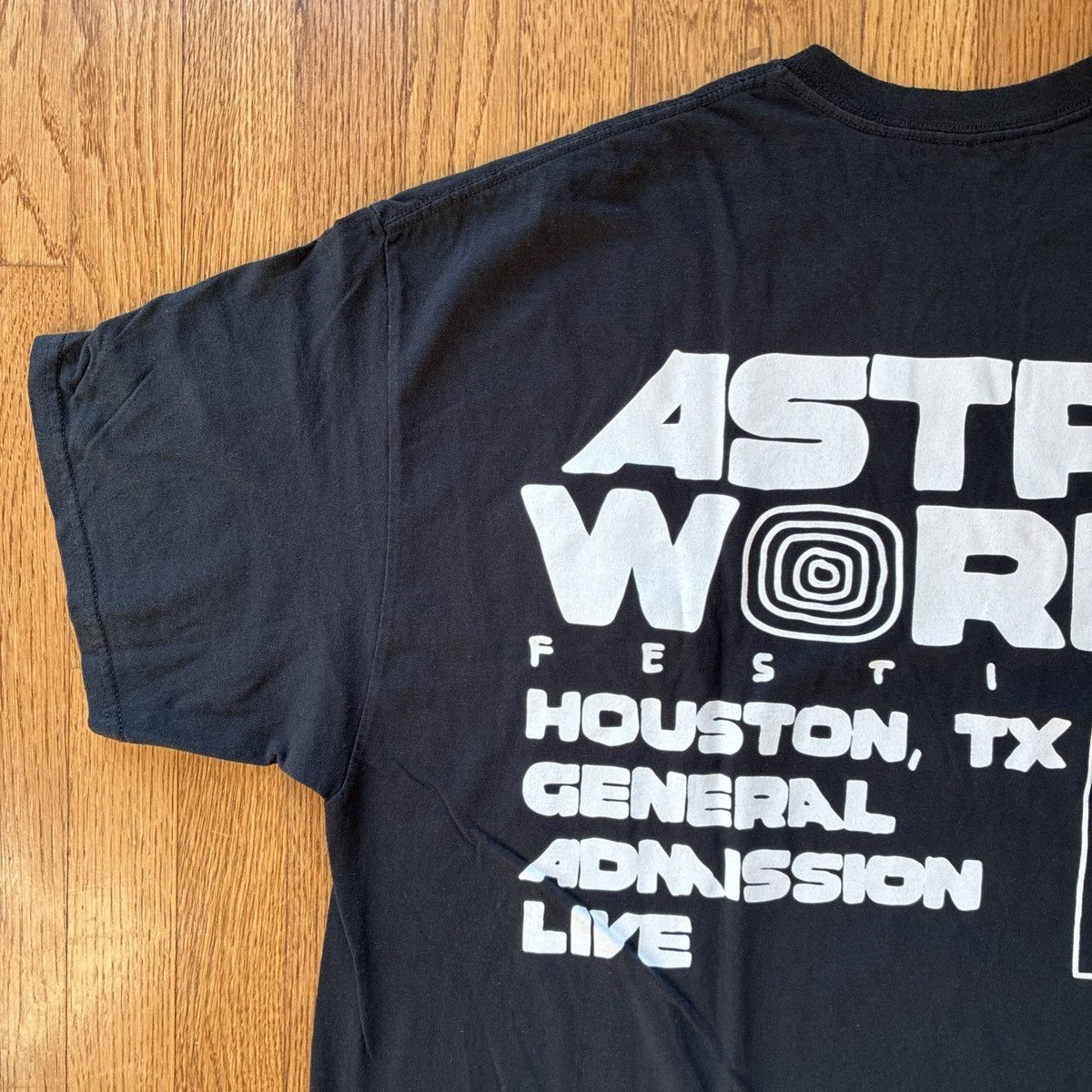 Travis Scott XL Travis Scott Astroworld Houston 2019 Staff Tee Black New Size US XL / EU 56 / 4 - 4 Thumbnail