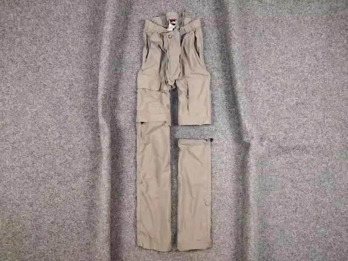 The North Face Vintage 90's The North Face Cargo Beige Track Pants x Shorts Size US 34 / EU 50 - 1 Thumbnail