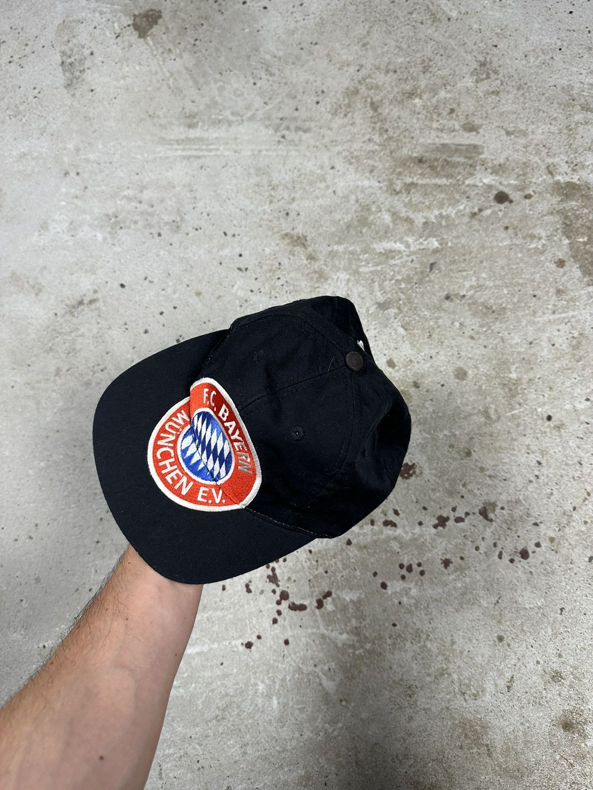 Adidas Vintage 90s Adidas x Bayern Munich Black Hat Snapback Size ONE SIZE - 3 Thumbnail